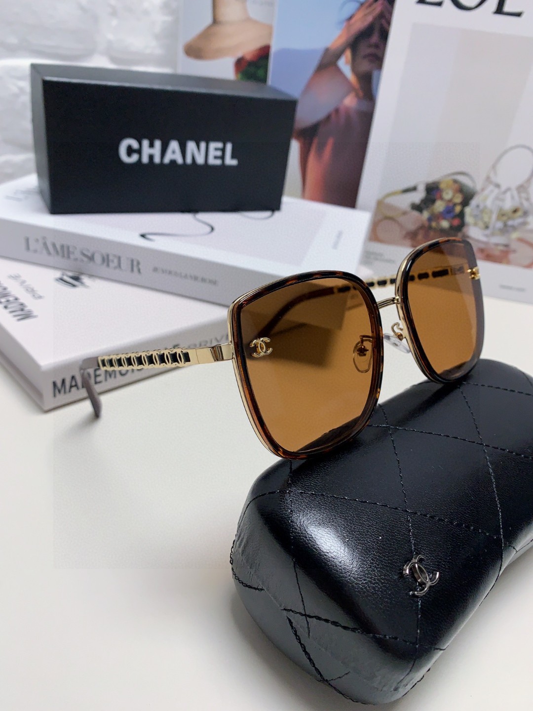  Chanel 香奈儿 2025新品网红同款女士太阳眼镜时尚潮流墨镜开车防紫外线墨镜 新款链条双c 