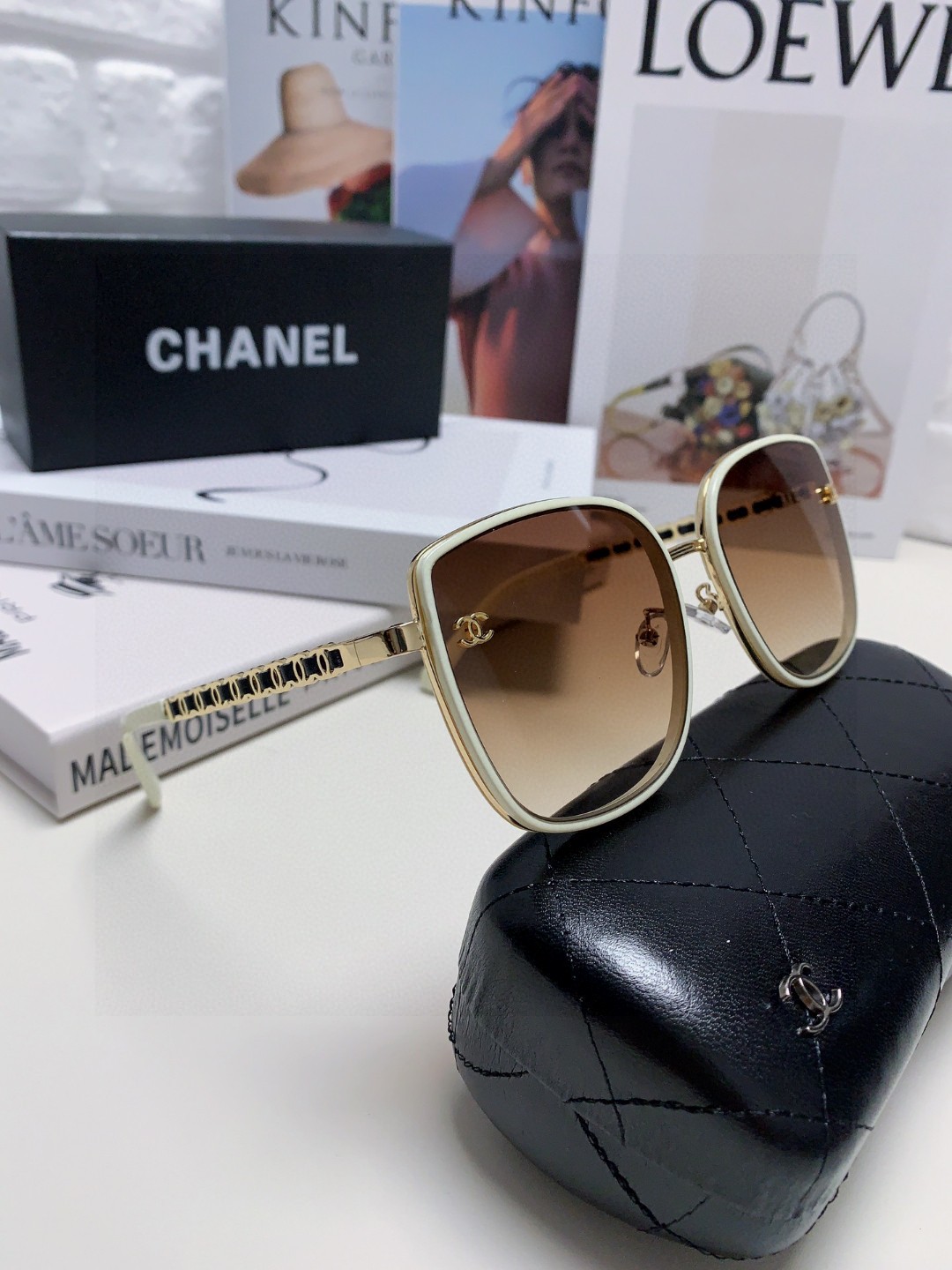  Chanel 香奈儿 2025新品网红同款女士太阳眼镜时尚潮流墨镜开车防紫外线墨镜 新款链条双c 