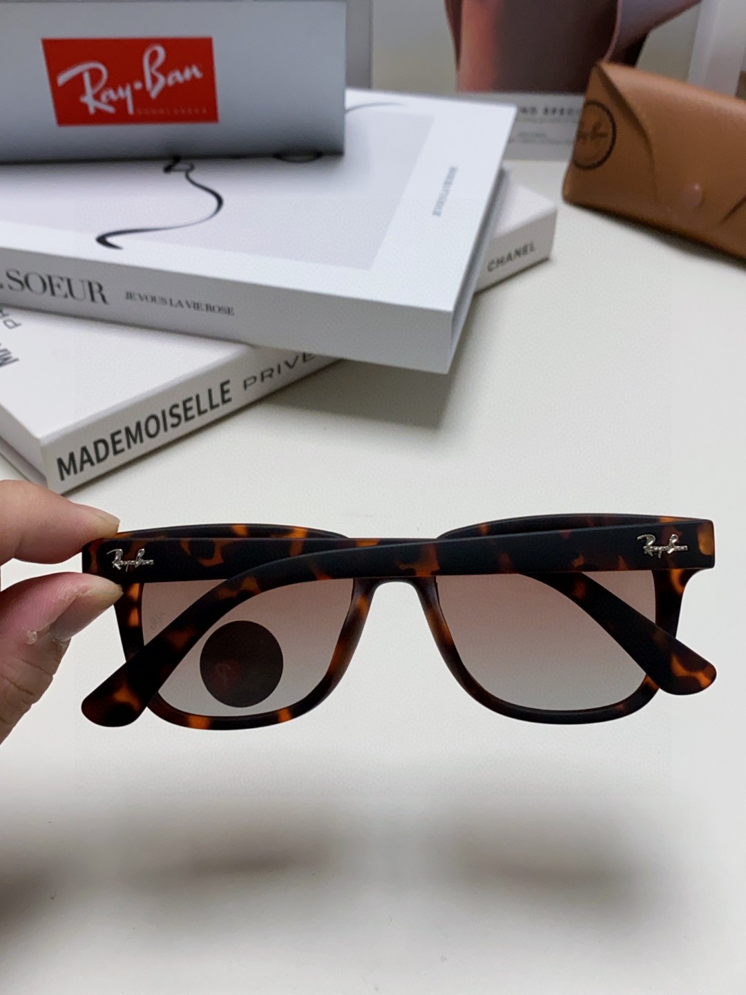  雷朋/RAY BAN太阳镜 2025新款潮流开车出游方形遮阳墨镜 时尚偏光镜片 男女通用 RB5377