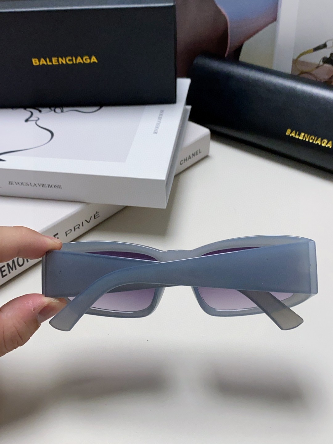  BALENCIAGA 巴黎世家 新款太阳 春夏最新太阳镜  百搭时尚 品质高超 方形