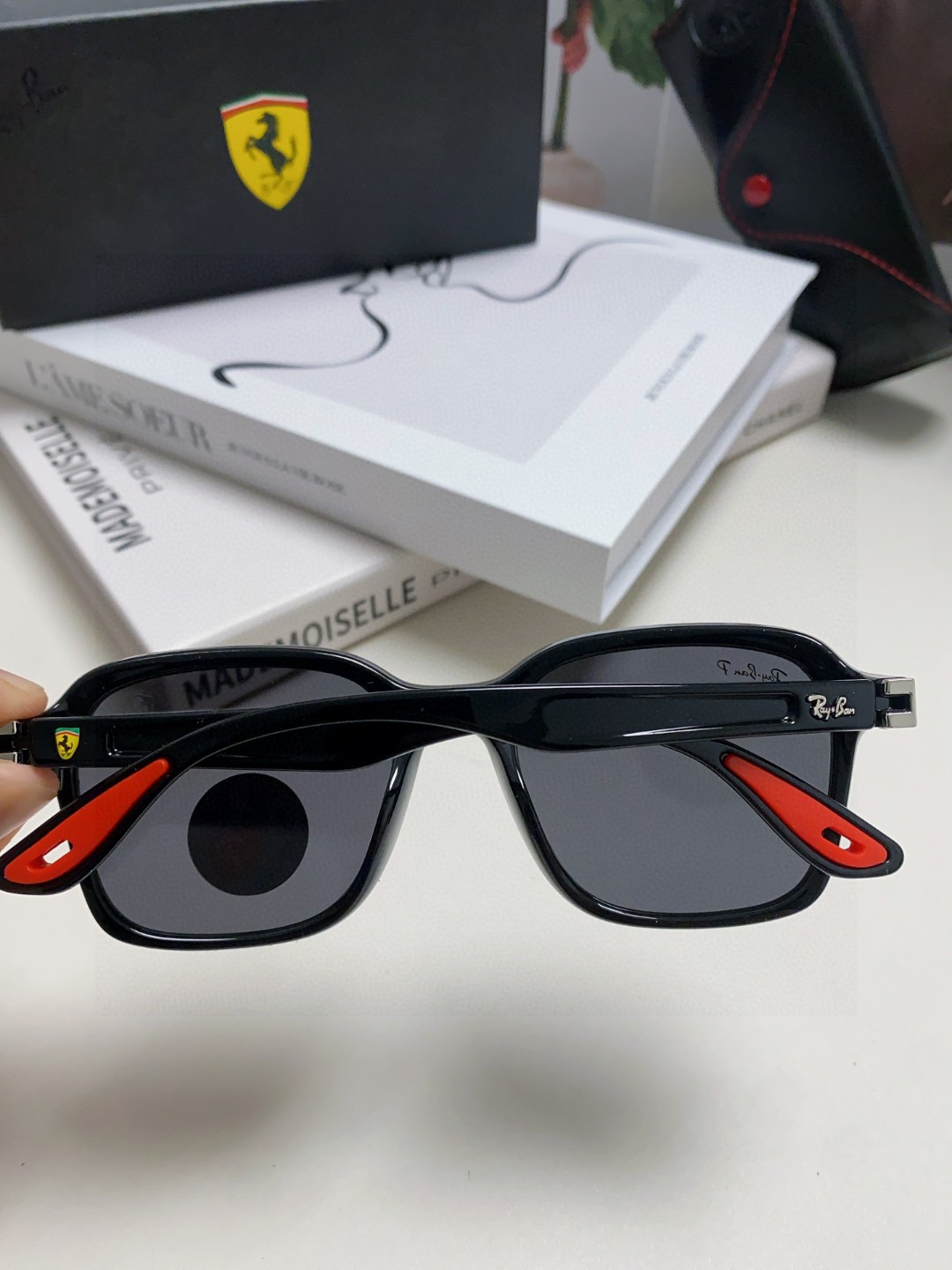  RayBan雷朋法拉利联名 太阳镜男女通用 偏光墨镜个性时尚舒适潮流RB4343