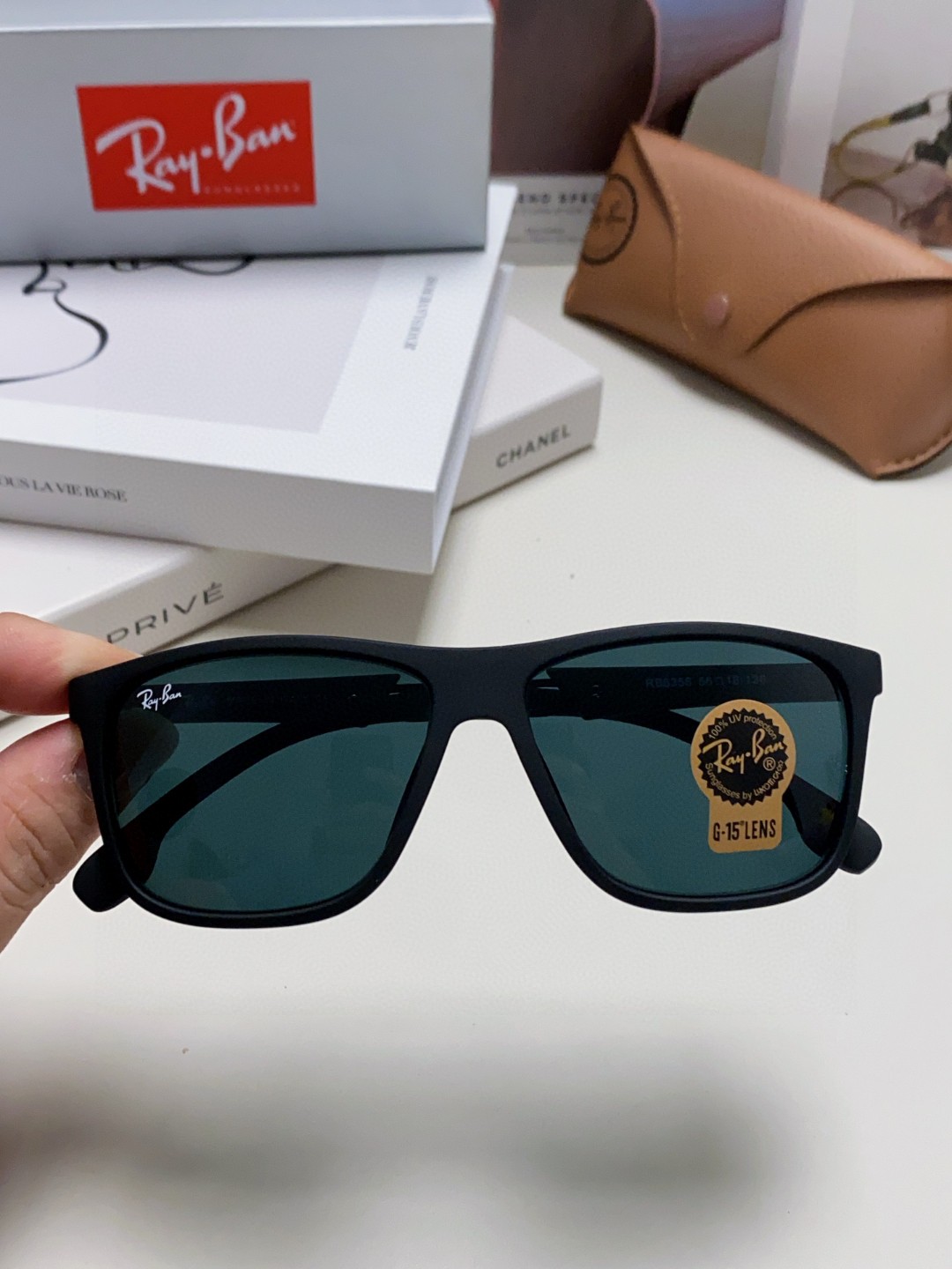  RayBan 雷朋 2025新款运动墨镜男女跑步骑行防风眼镜开车钓鱼太阳镜 高品质玻璃镜片 RB835