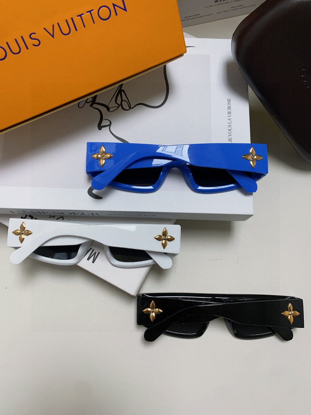  Lv路易威登 最新米兰走秀款 LOUIS VUITTON  顶级镀金💎四叶草🍀 男女通用猫眼 时尚上档