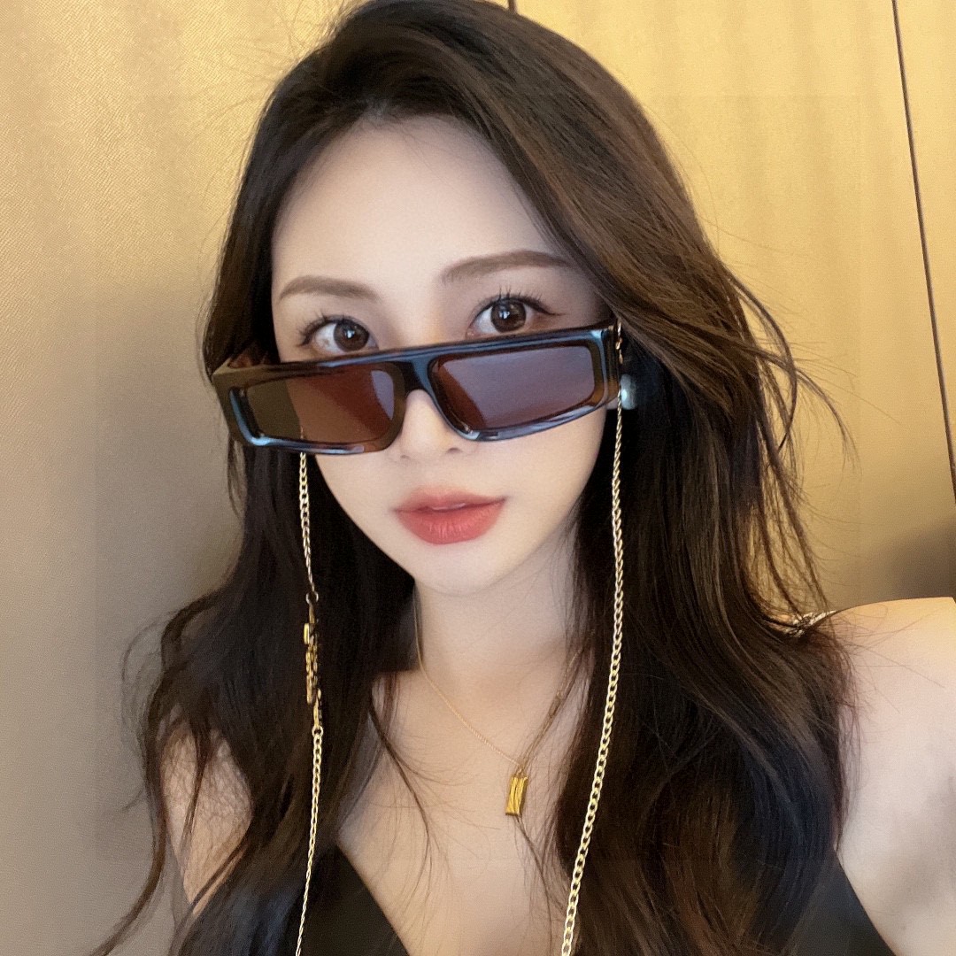  Lv路易威登 最新米兰走秀款 LOUIS VUITTON  顶级镀金💎四叶草🍀 男女通用猫眼 时尚上档