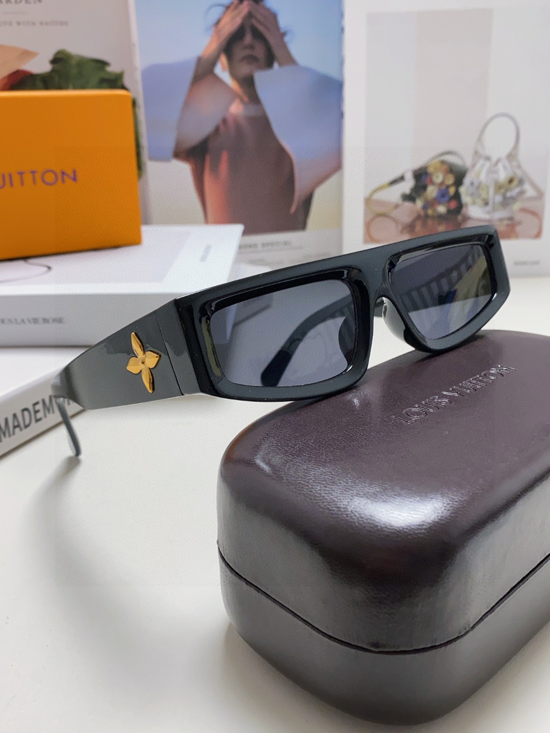  Lv路易威登 最新米兰走秀款 LOUIS VUITTON  顶级镀金💎四叶草🍀 男女通用猫眼 时尚上档