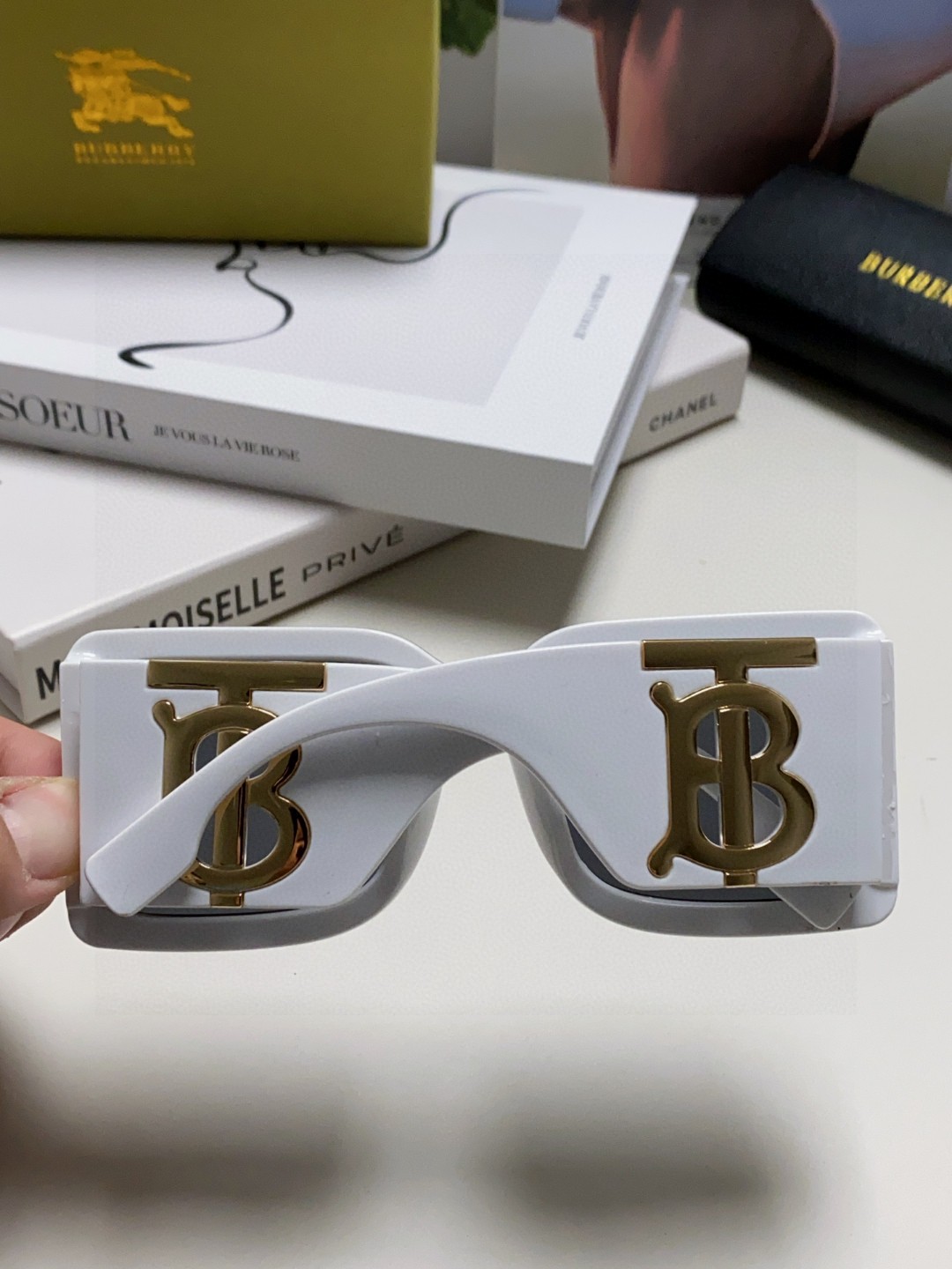  Burberry巴宝莉 墨镜女25年新款BE4406U大框B字母logo潮流太阳眼镜