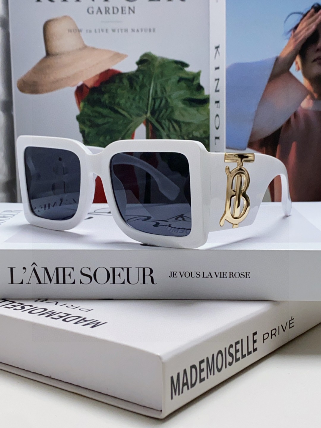  Burberry巴宝莉 墨镜女25年新款BE4406U大框B字母logo潮流太阳眼镜