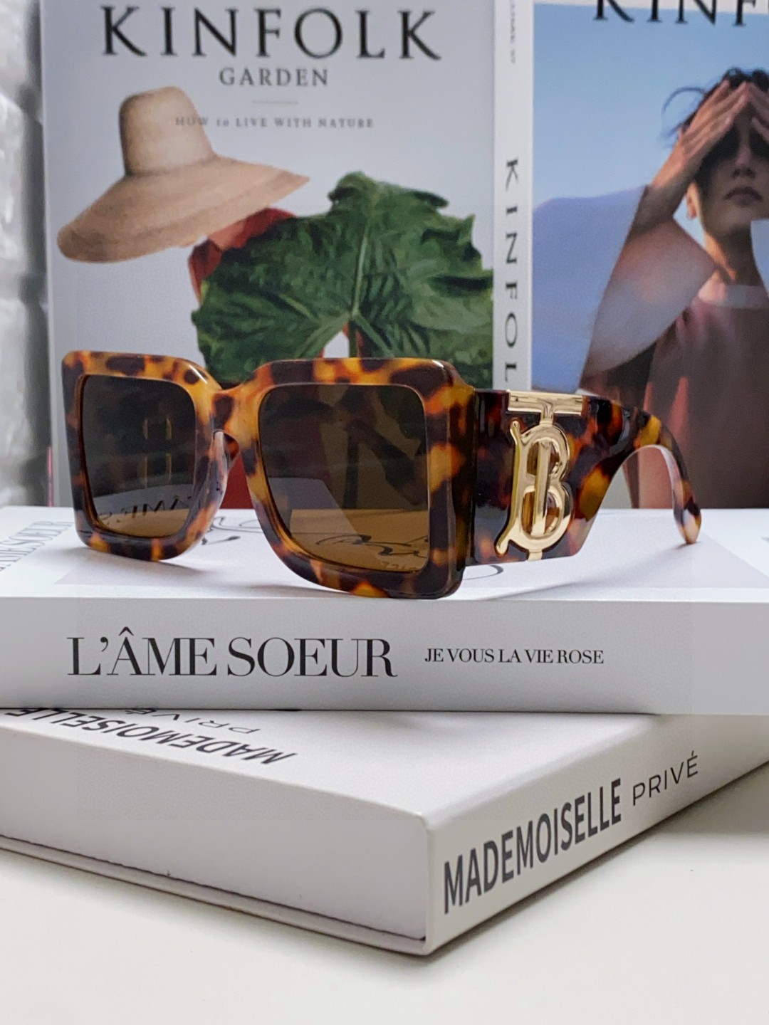  Burberry巴宝莉 墨镜女25年新款BE4406U大框B字母logo潮流太阳眼镜