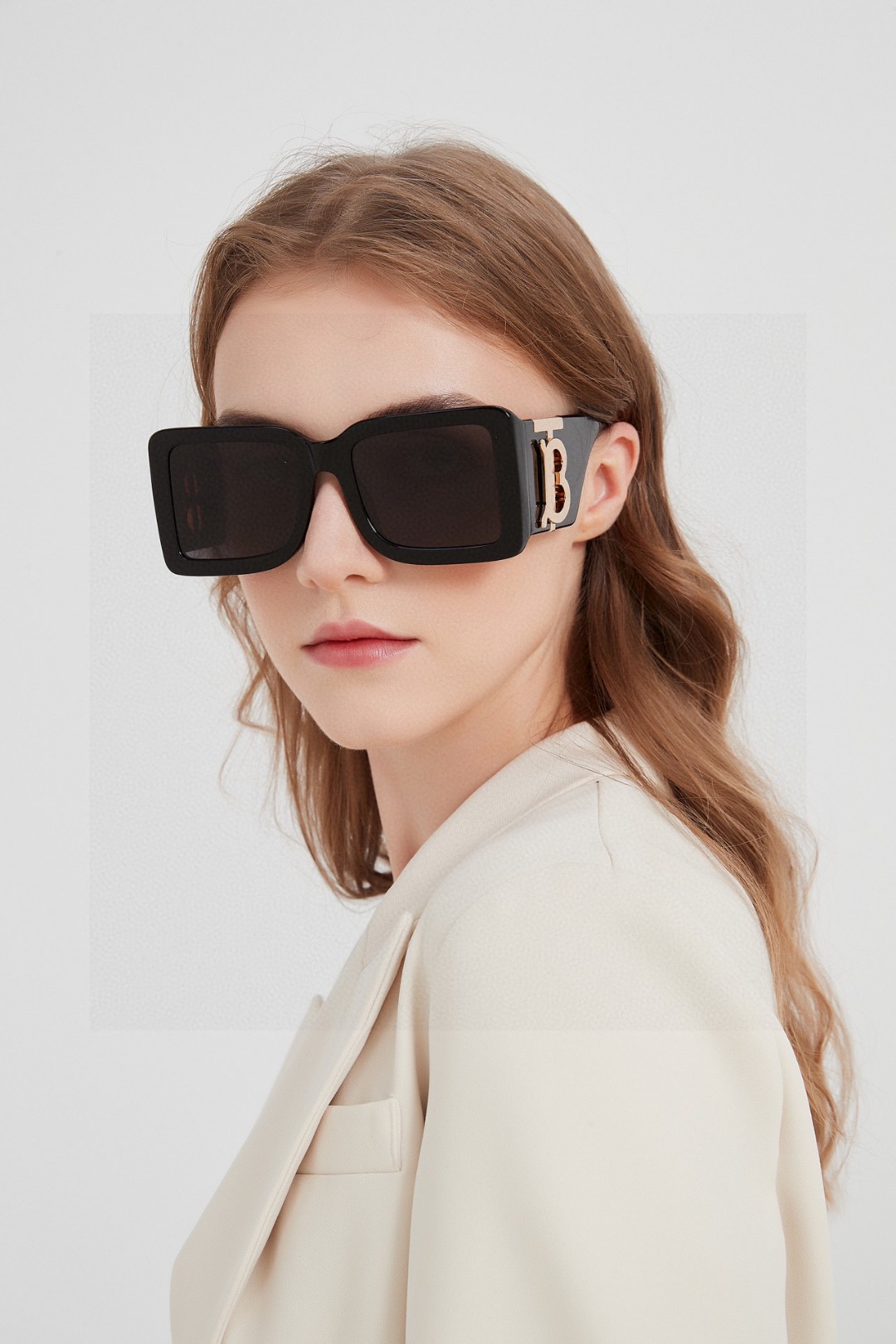  Burberry巴宝莉 墨镜女25年新款BE4406U大框B字母logo潮流太阳眼镜