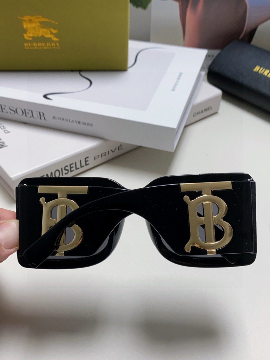  Burberry巴宝莉 墨镜女25年新款BE4406U大框B字母logo潮流太阳眼镜
