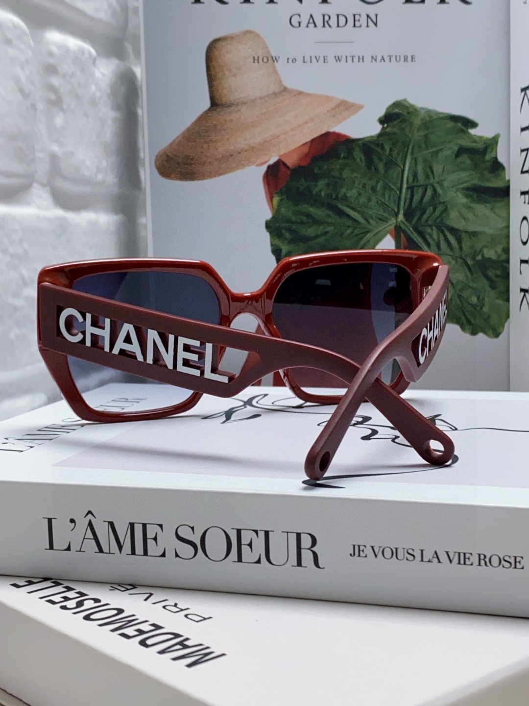  Chanel香奈儿 2025新款英文字母方框太阳镜女韩版潮流百搭墨镜网红街拍简约眼镜 