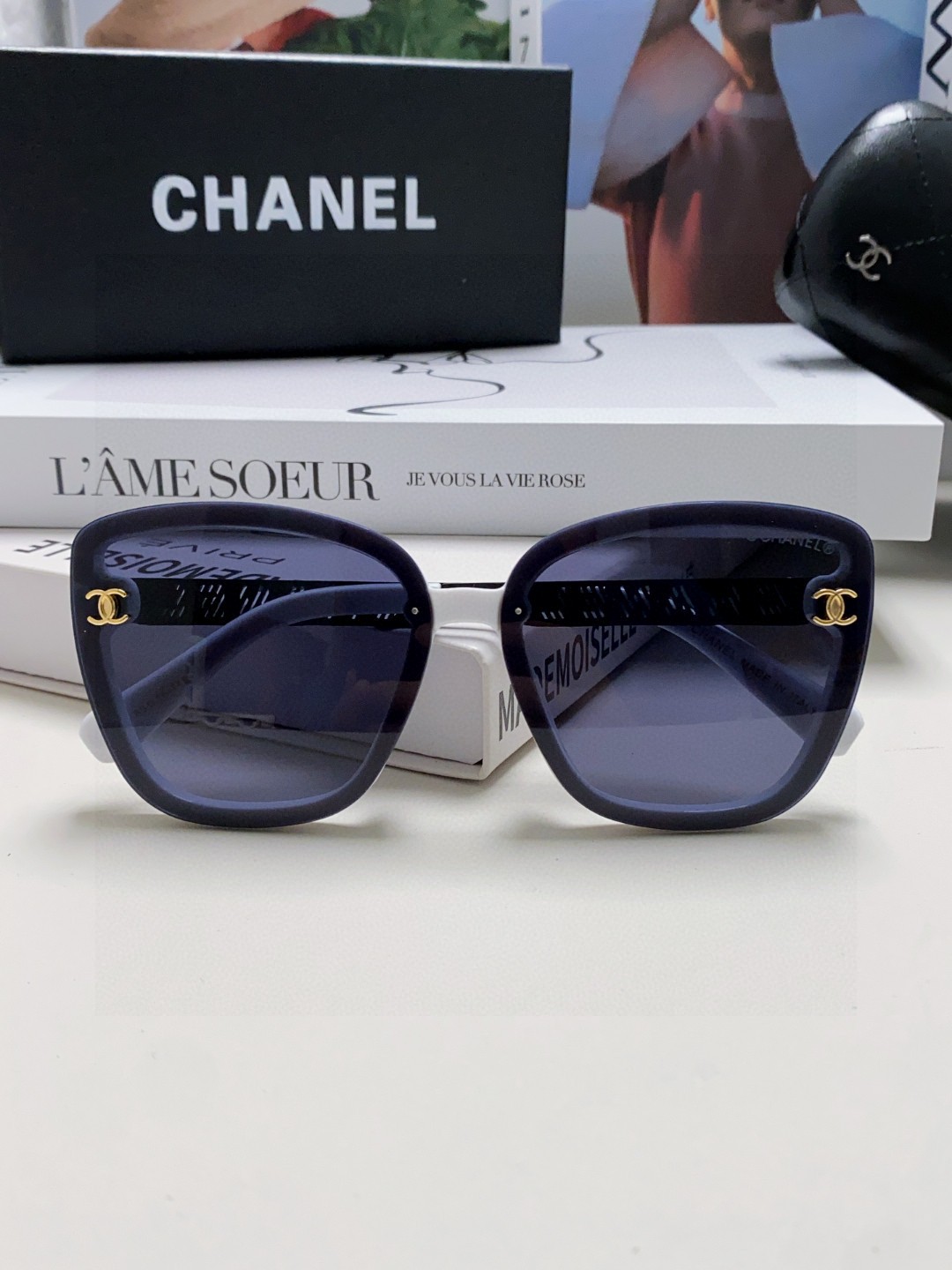  Chanel香奈儿 2025新款男生女士通用 太阳镜运动欧美女防紫外线墨镜优雅香家情侣嘻哈美式眼镜 