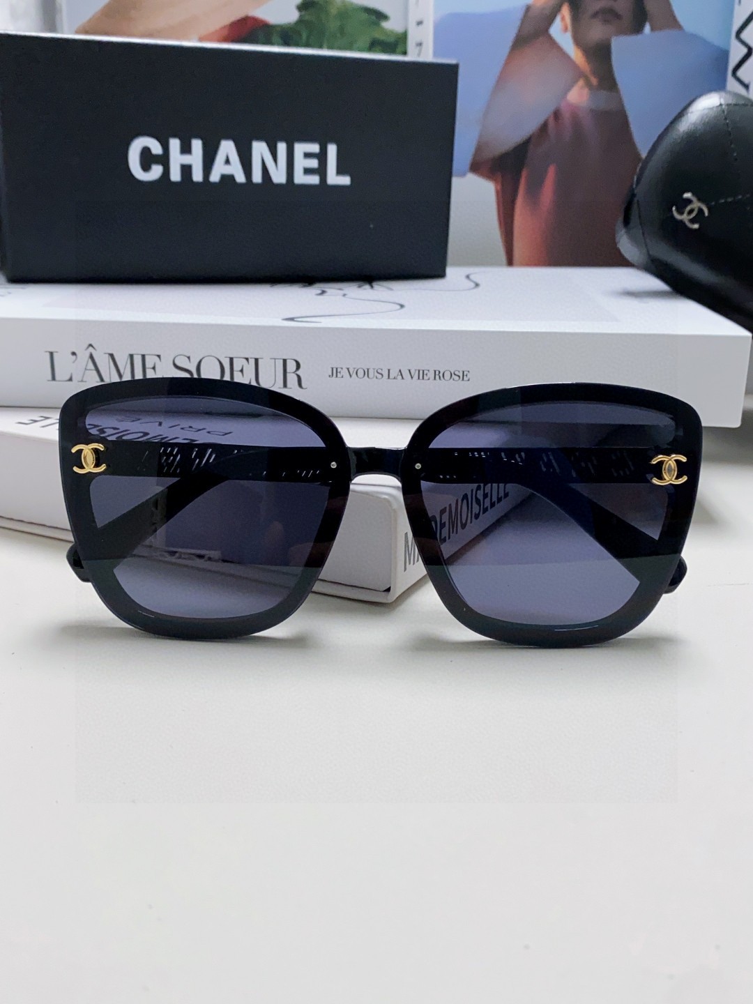  Chanel香奈儿 2025新款男生女士通用 太阳镜运动欧美女防紫外线墨镜优雅香家情侣嘻哈美式眼镜 