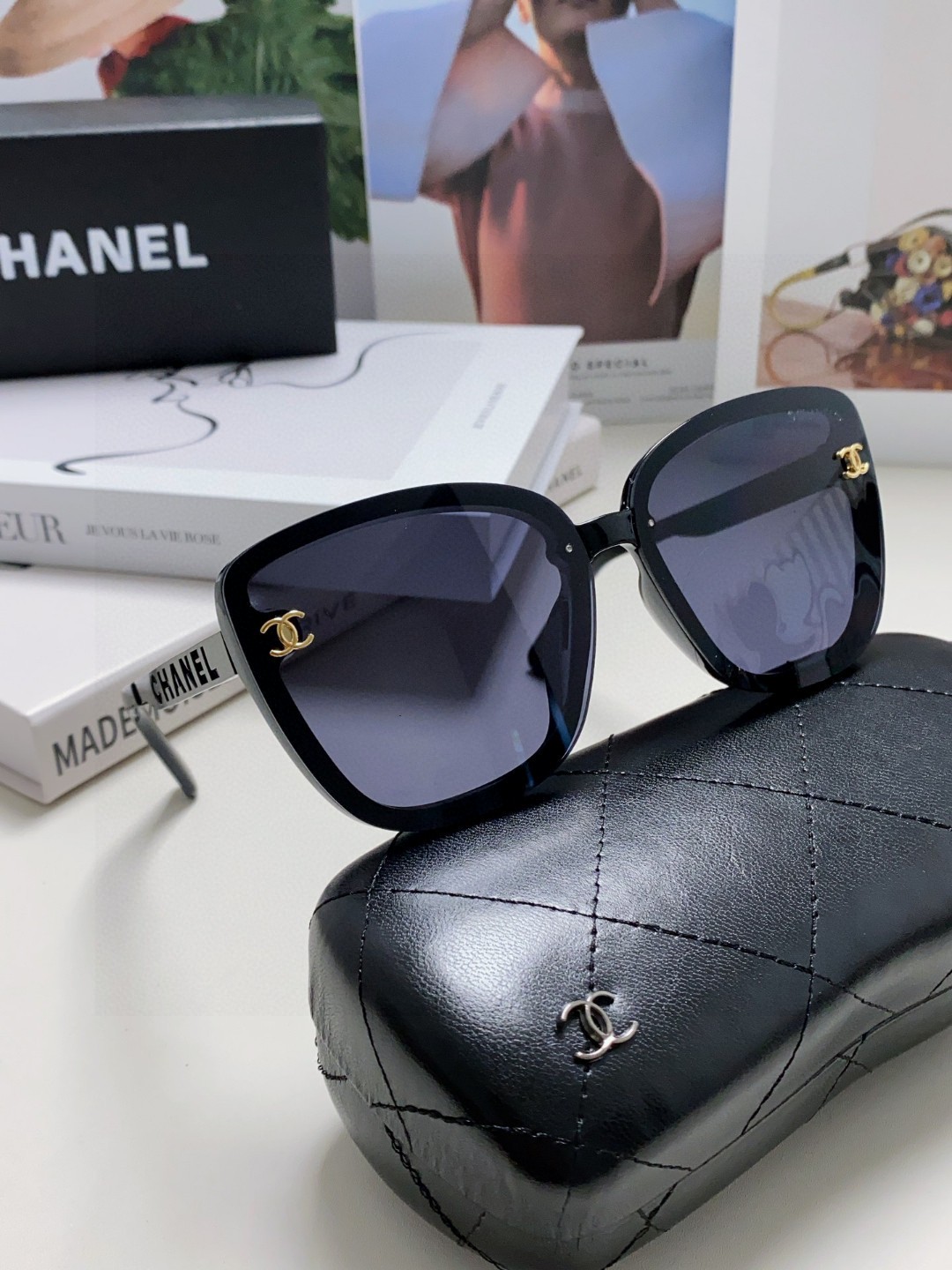  Chanel香奈儿 2025新款男生女士通用 太阳镜运动欧美女防紫外线墨镜优雅香家情侣嘻哈美式眼镜 