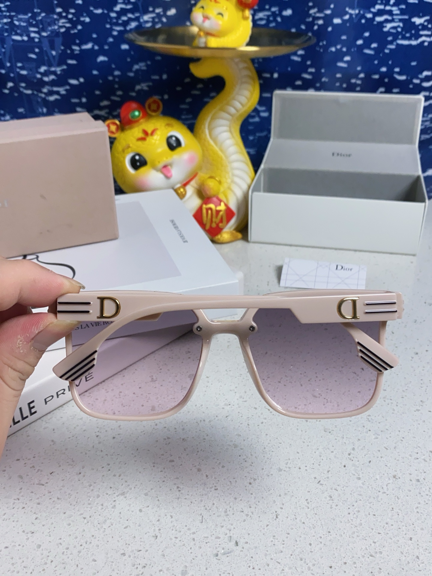  Dior迪奥 2025新款墨镜女潮高级感方形大框韩版网红眼镜圆脸显瘦防紫外线太阳镜女款
