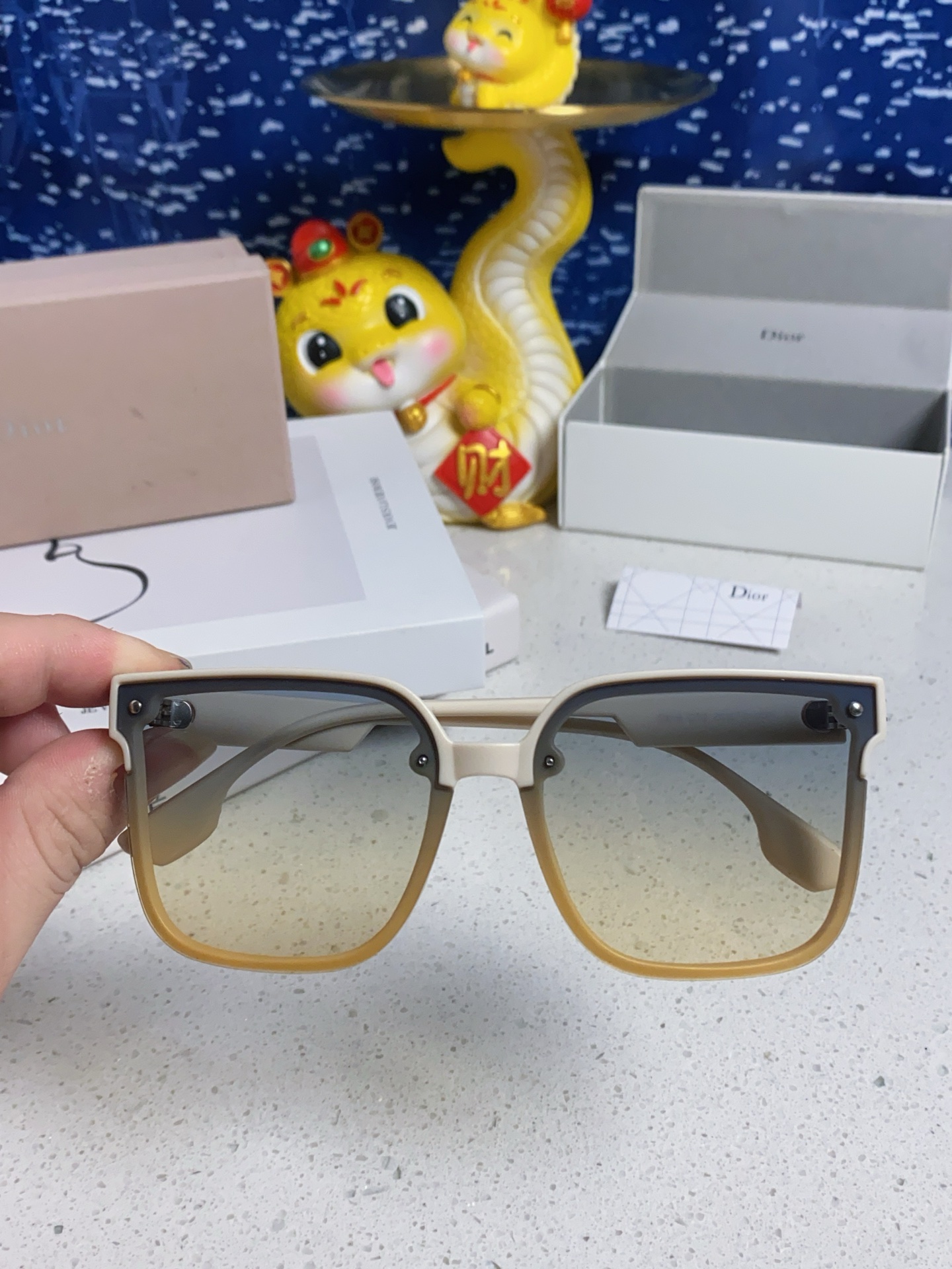  Dior迪奥 2025新款墨镜女潮高级感方形大框韩版网红眼镜圆脸显瘦防紫外线太阳镜女款