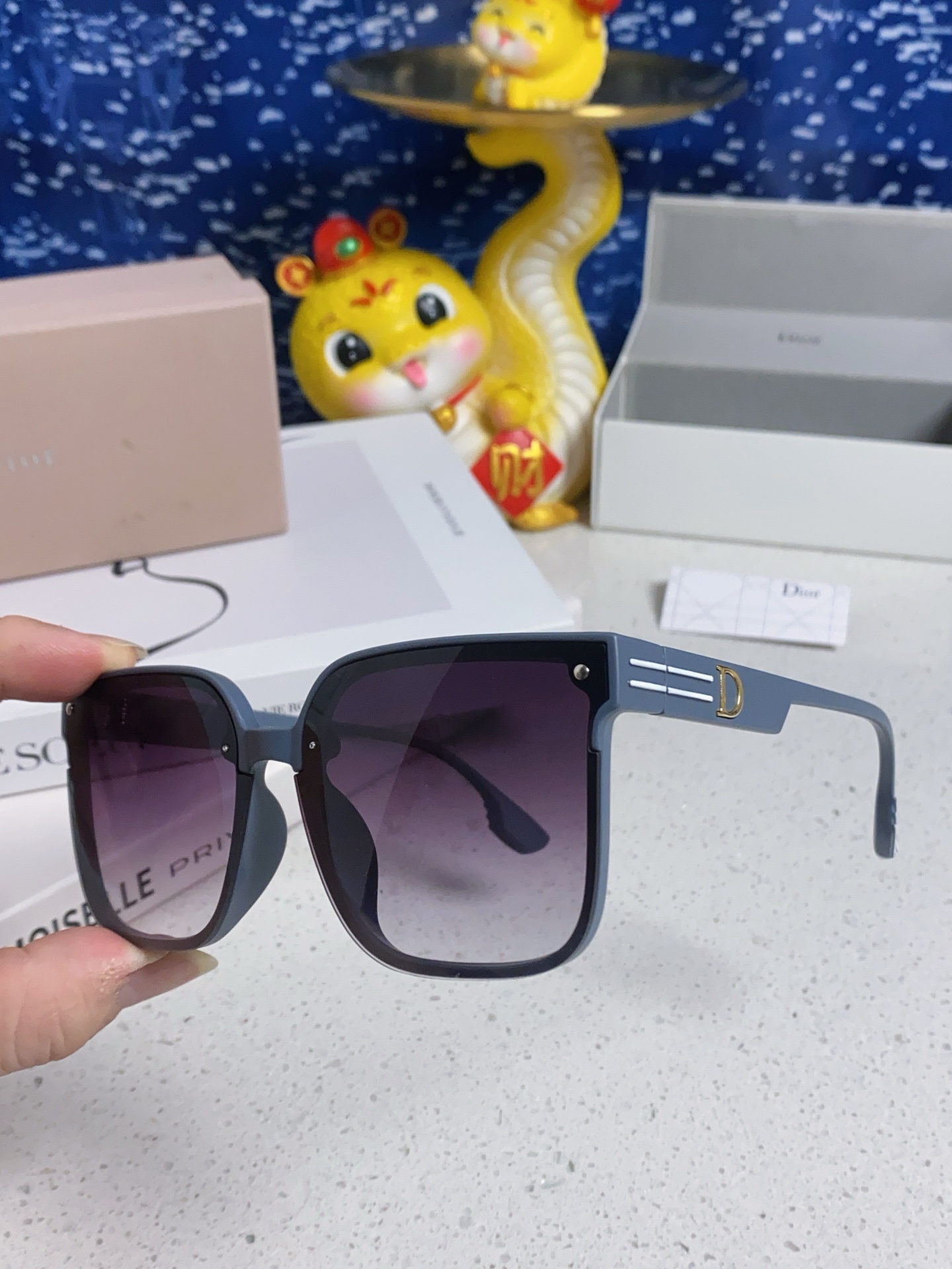  Dior迪奥 2025新款墨镜女潮高级感方形大框韩版网红眼镜圆脸显瘦防紫外线太阳镜女款
