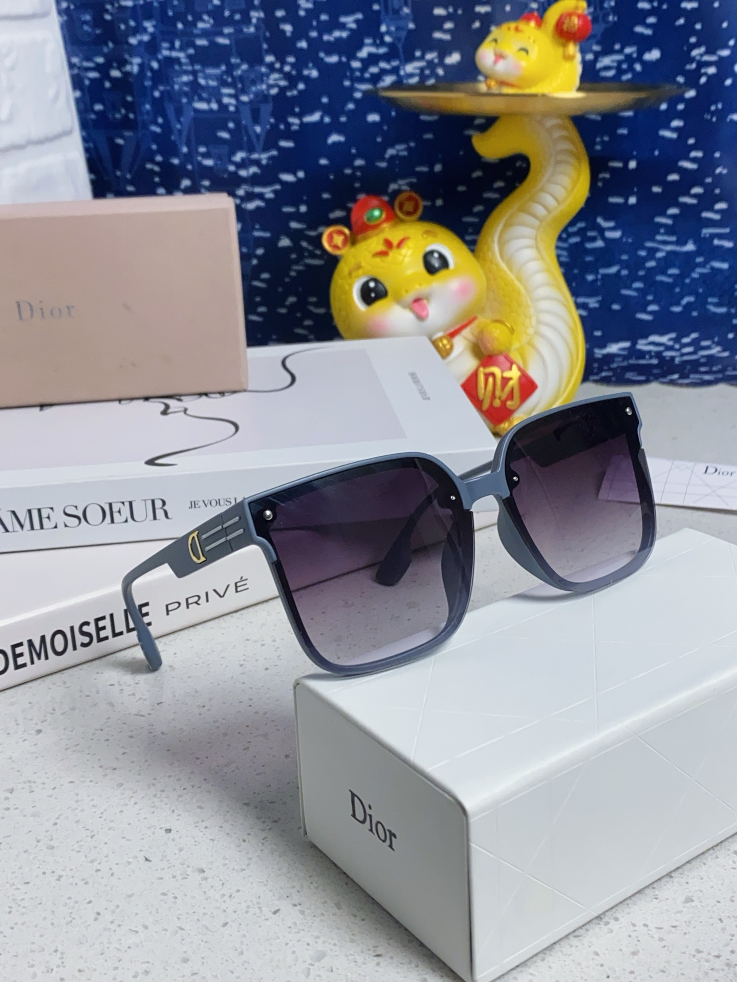  Dior迪奥 2025新款墨镜女潮高级感方形大框韩版网红眼镜圆脸显瘦防紫外线太阳镜女款
