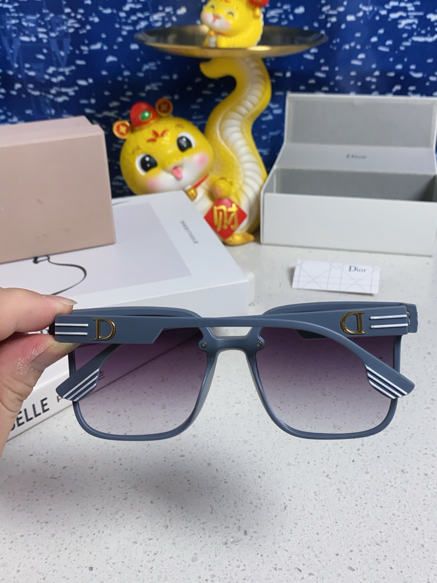  Dior迪奥 2025新款墨镜女潮高级感方形大框韩版网红眼镜圆脸显瘦防紫外线太阳镜女款