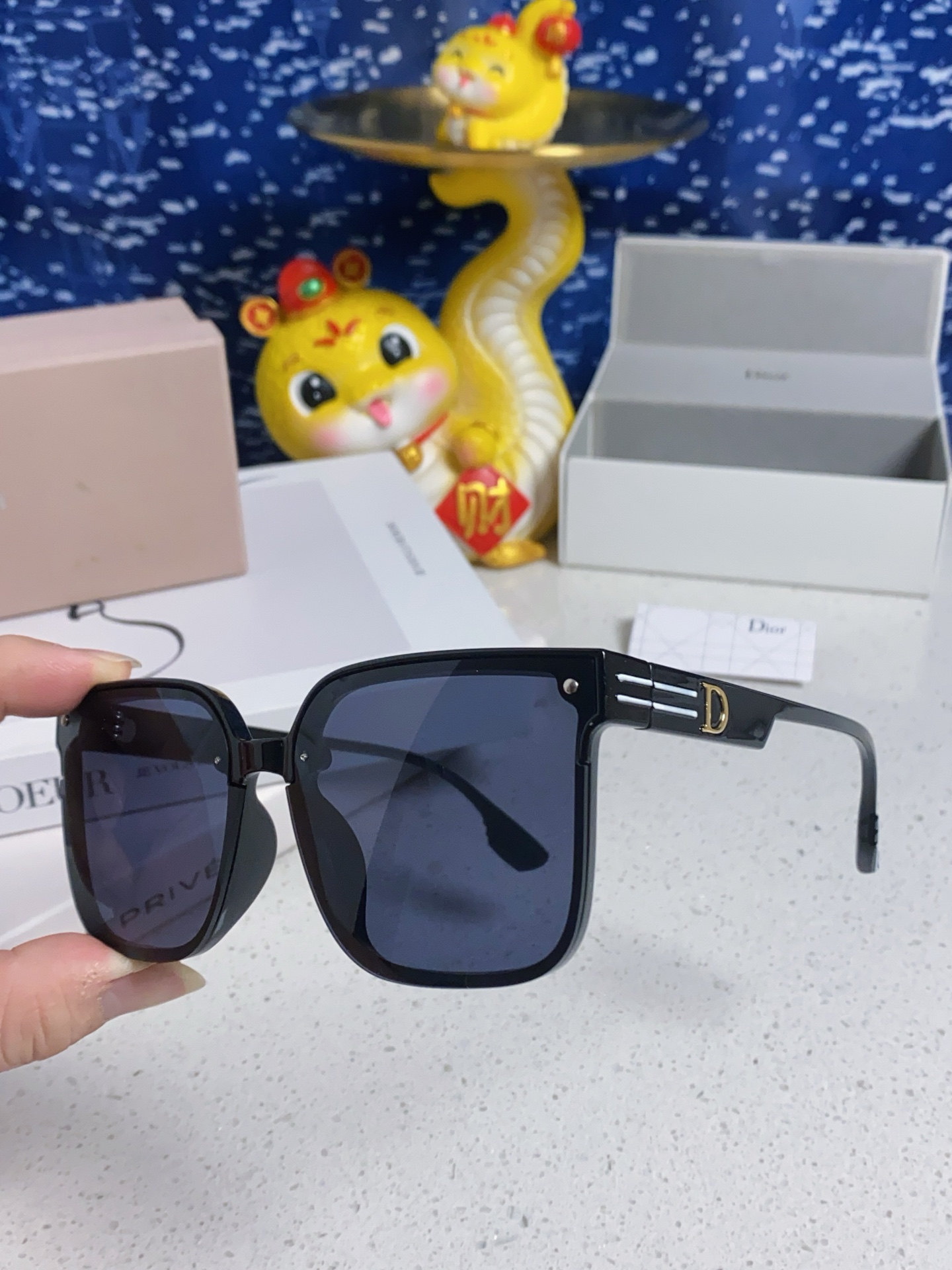  Dior迪奥 2025新款墨镜女潮高级感方形大框韩版网红眼镜圆脸显瘦防紫外线太阳镜女款