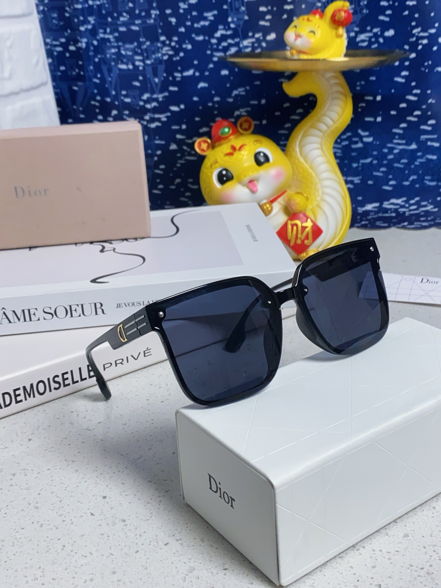  Dior迪奥 2025新款墨镜女潮高级感方形大框韩版网红眼镜圆脸显瘦防紫外线太阳镜女款