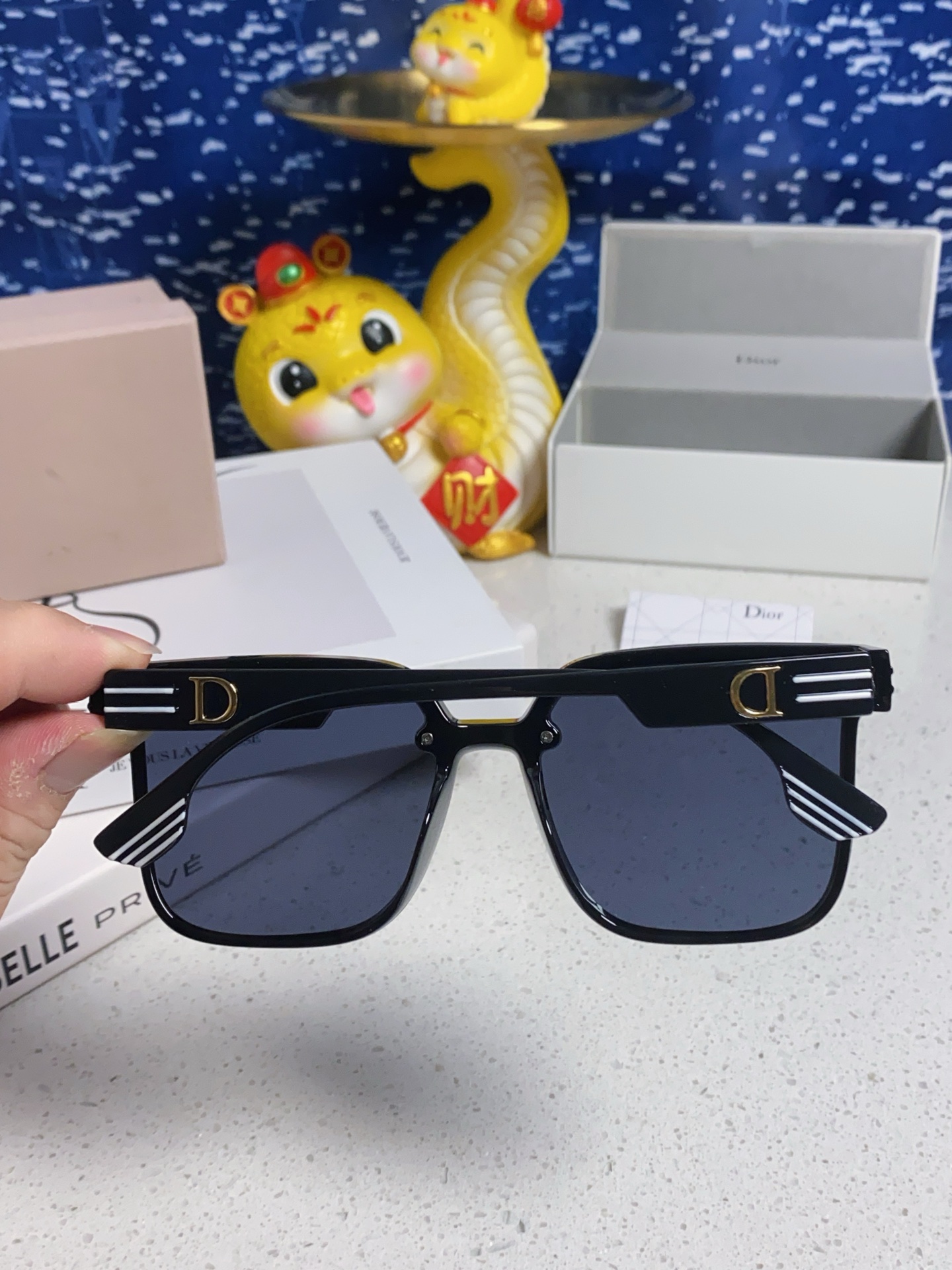  Dior迪奥 2025新款墨镜女潮高级感方形大框韩版网红眼镜圆脸显瘦防紫外线太阳镜女款
