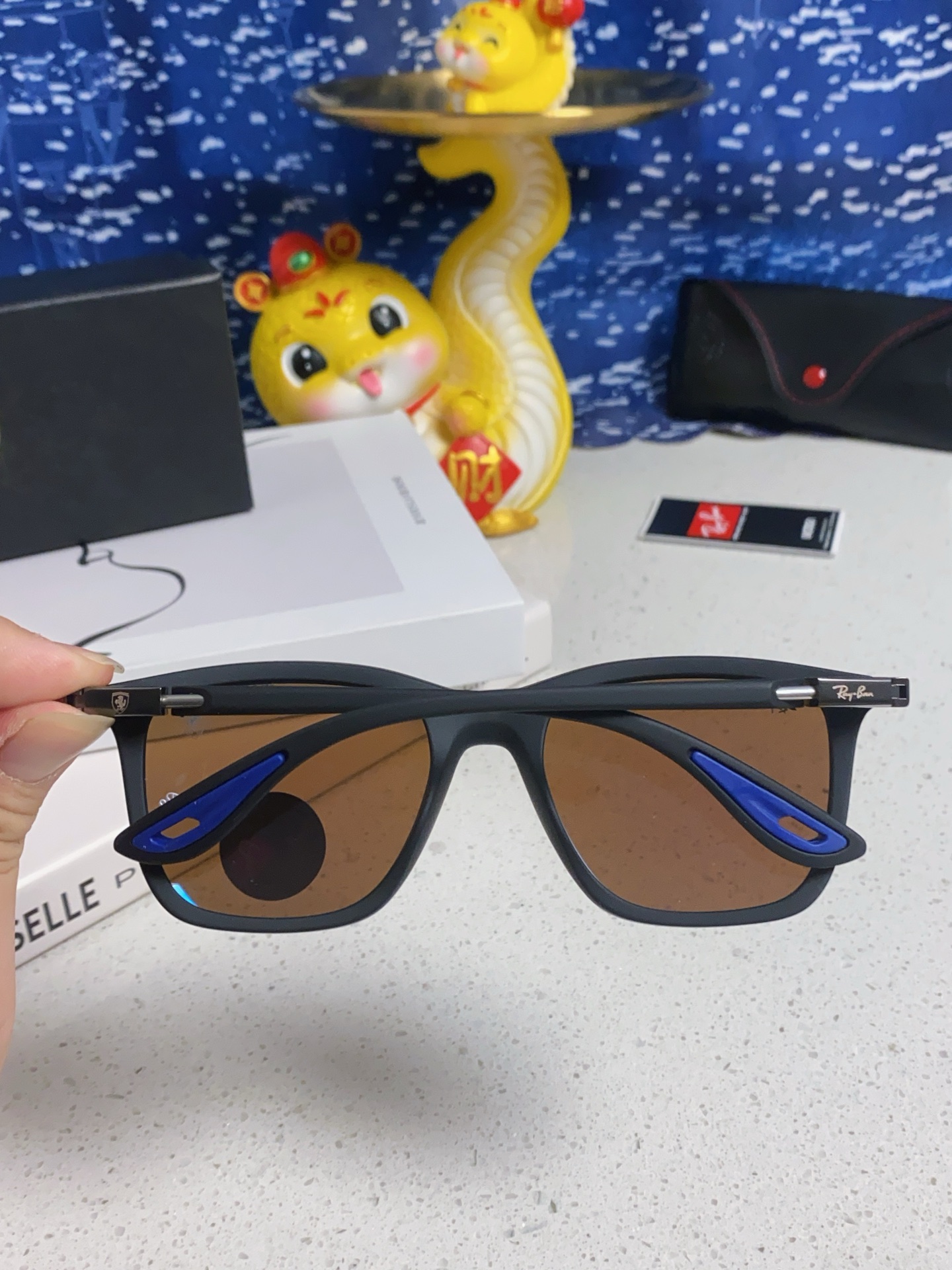  RayBan雷朋法拉利联名款 2025最新款太阳镜男女款板材ins风时尚潮流休闲百搭墨镜RB7222