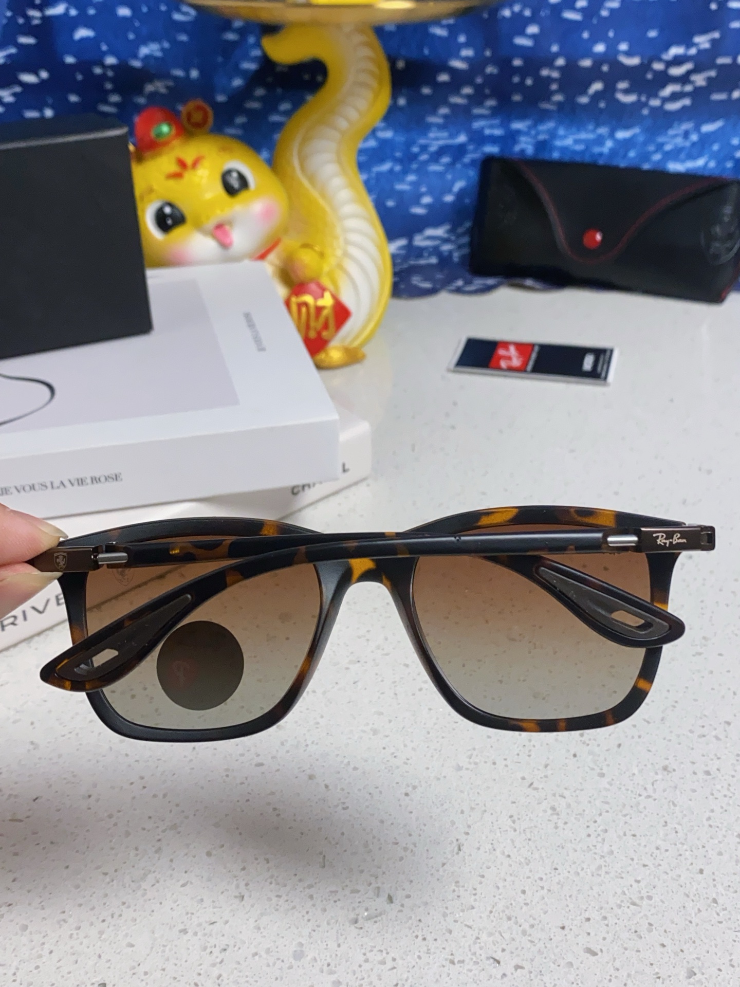  RayBan雷朋法拉利联名款 2025最新款太阳镜男女款板材ins风时尚潮流休闲百搭墨镜RB7222