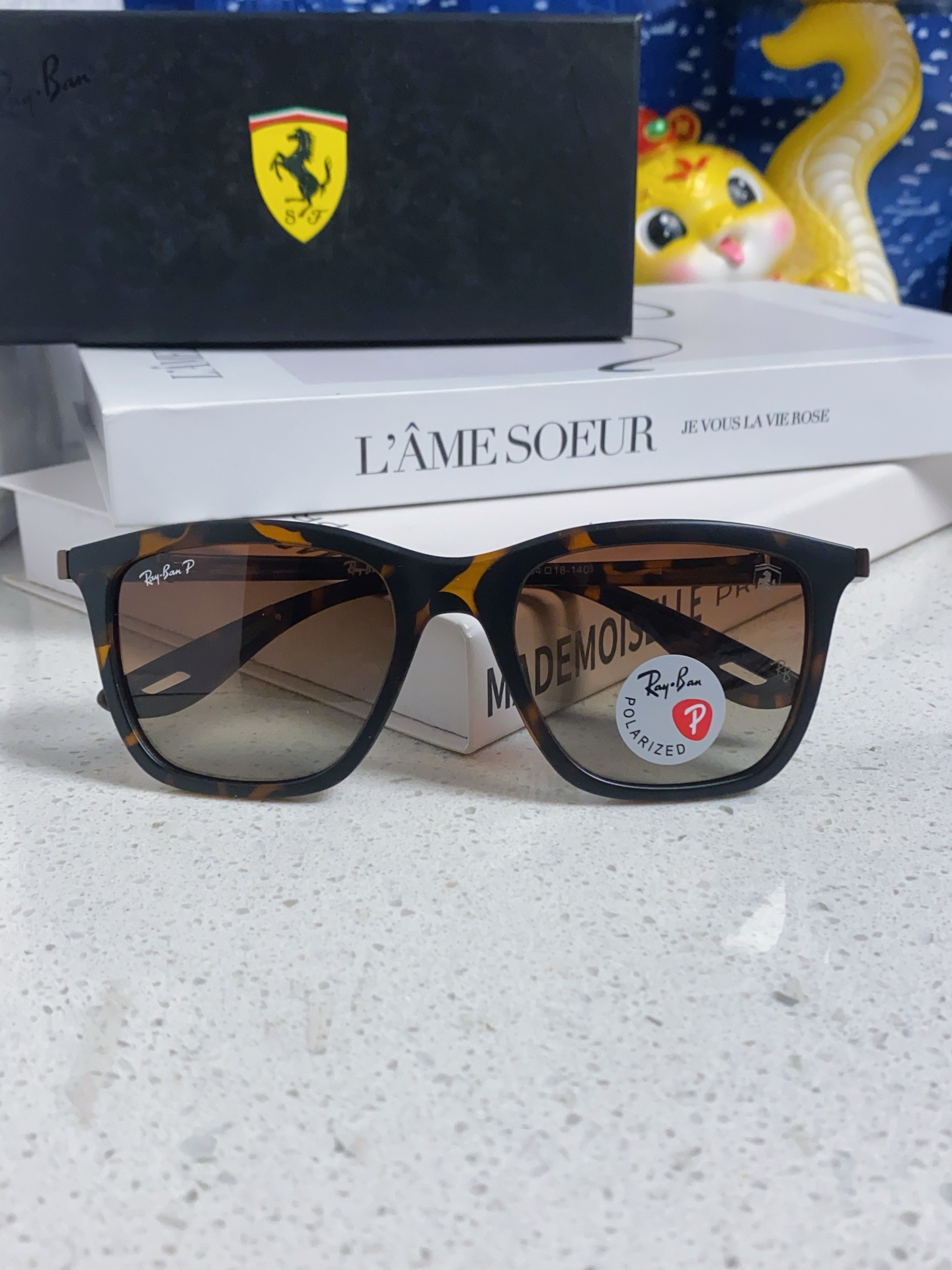  RayBan雷朋法拉利联名款 2025最新款太阳镜男女款板材ins风时尚潮流休闲百搭墨镜RB7222