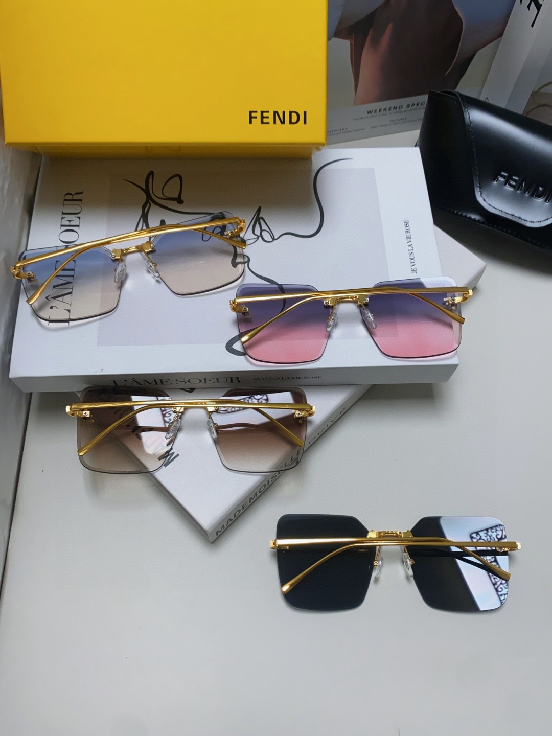  Fendi芬迪 2025新款 绝美F钻石 金属方形无框太阳眼镜 遮阳显瘦墨镜防紫外线 男女通用 FE4