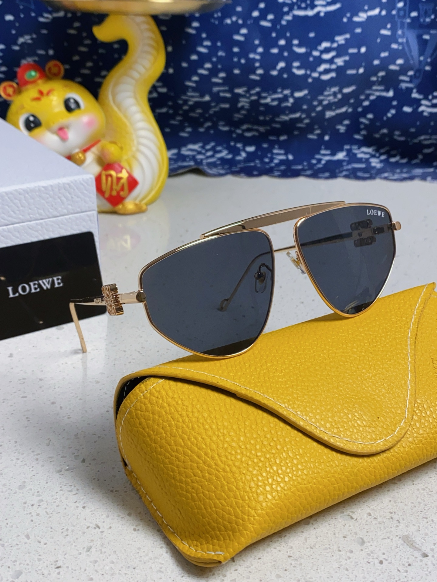  Loewe罗意威 2025新款复古大框单梁蛤蟆镜女高级感朋克风嘻哈蹦迪墨镜圆脸太阳眼镜 欧美网红男女大
