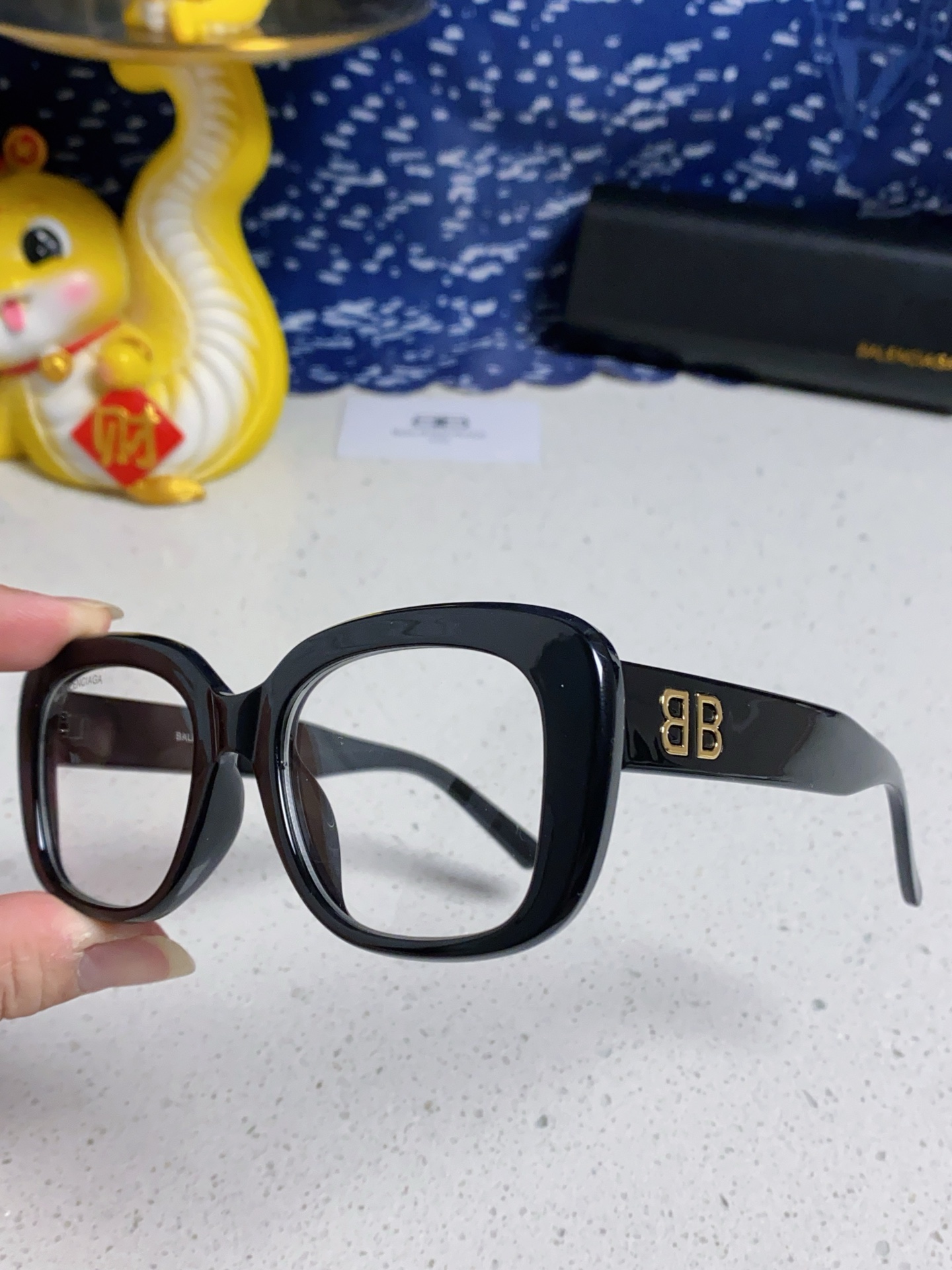  Balenciaga巴黎世家 2025新款蝶形墨镜女时尚潮流方框复古板材太阳眼镜男BB0295