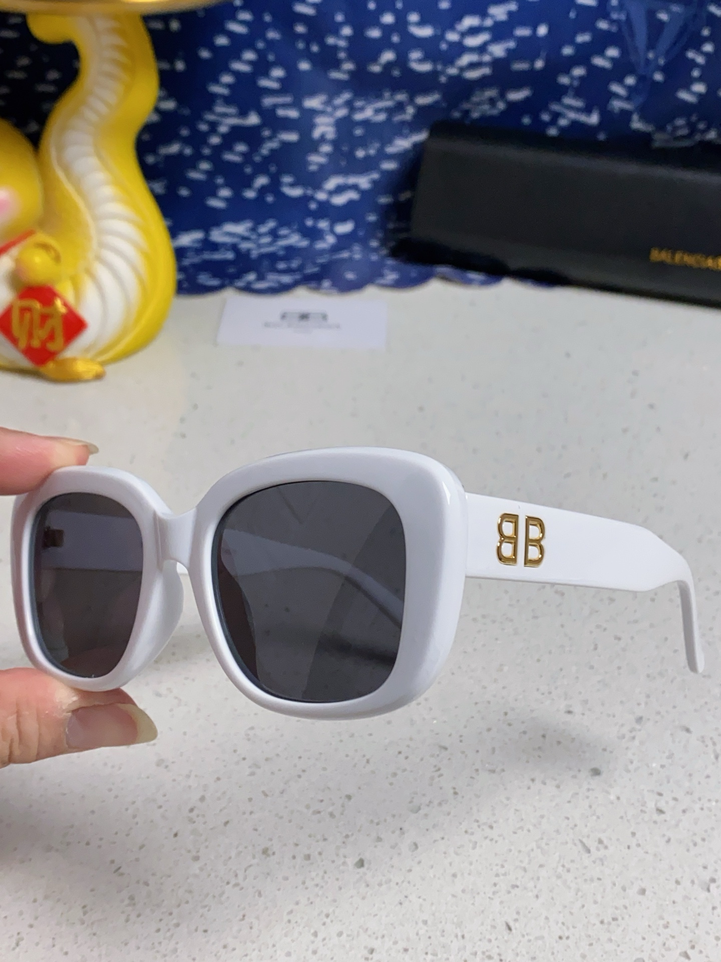  Balenciaga巴黎世家 2025新款蝶形墨镜女时尚潮流方框复古板材太阳眼镜男BB0295