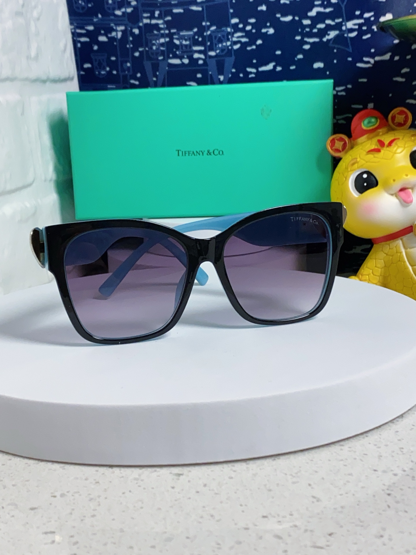  Tiffany & Co.TIFFANY蒂芙尼 2025新款太阳眼镜女男款偏光墨镜方形0TF4216F