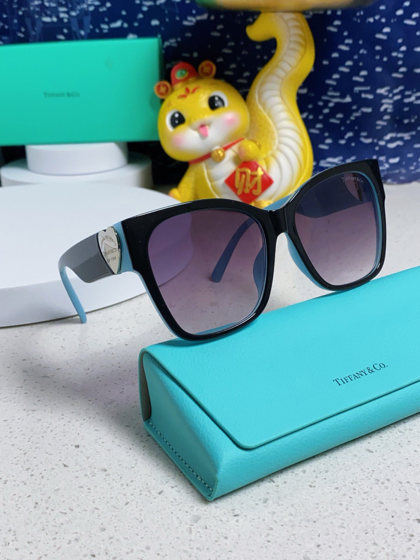  Tiffany & Co.TIFFANY蒂芙尼 2025新款太阳眼镜女男款偏光墨镜方形0TF4216F