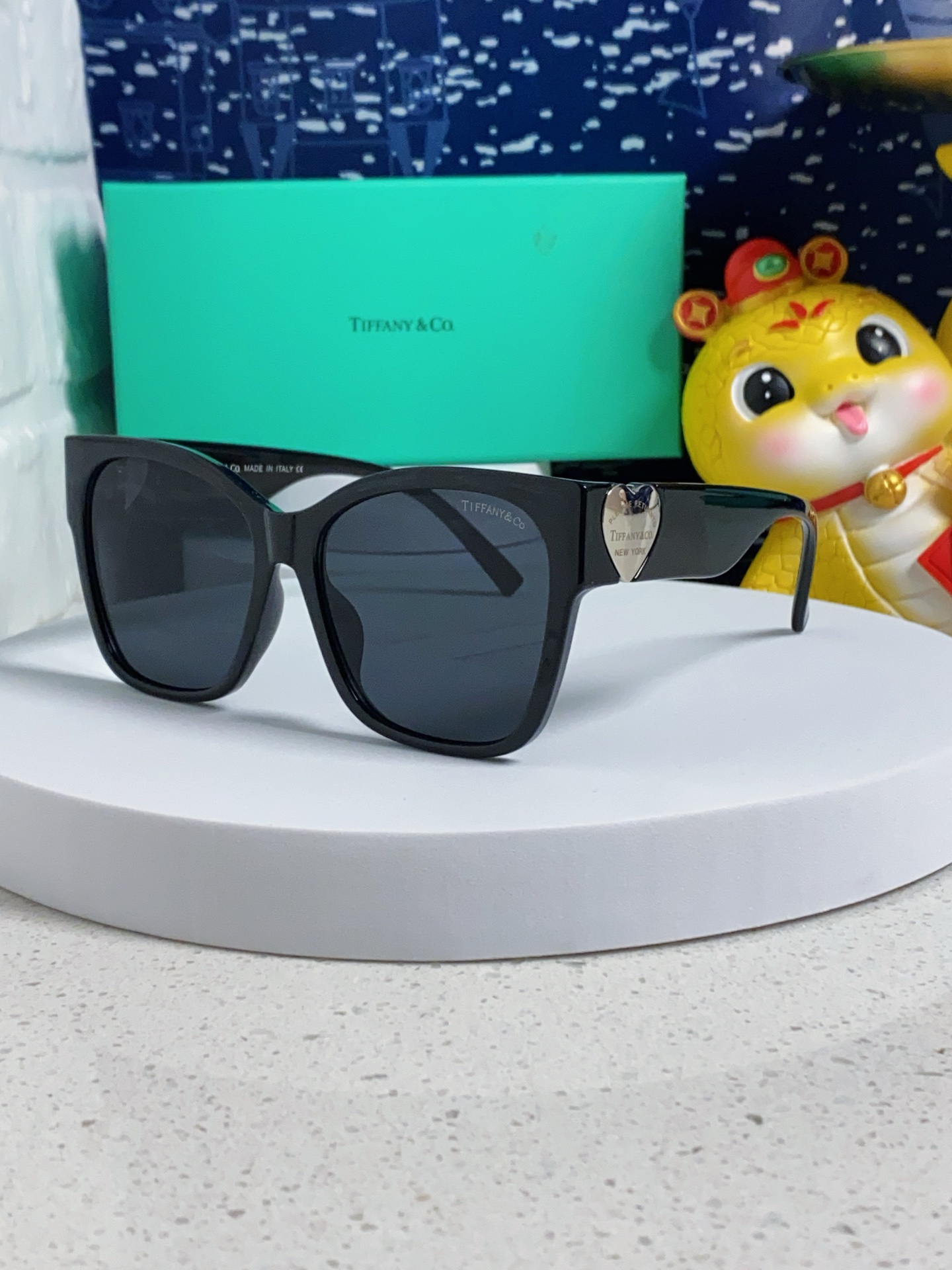  Tiffany & Co.TIFFANY蒂芙尼 2025新款太阳眼镜女男款偏光墨镜方形0TF4216F