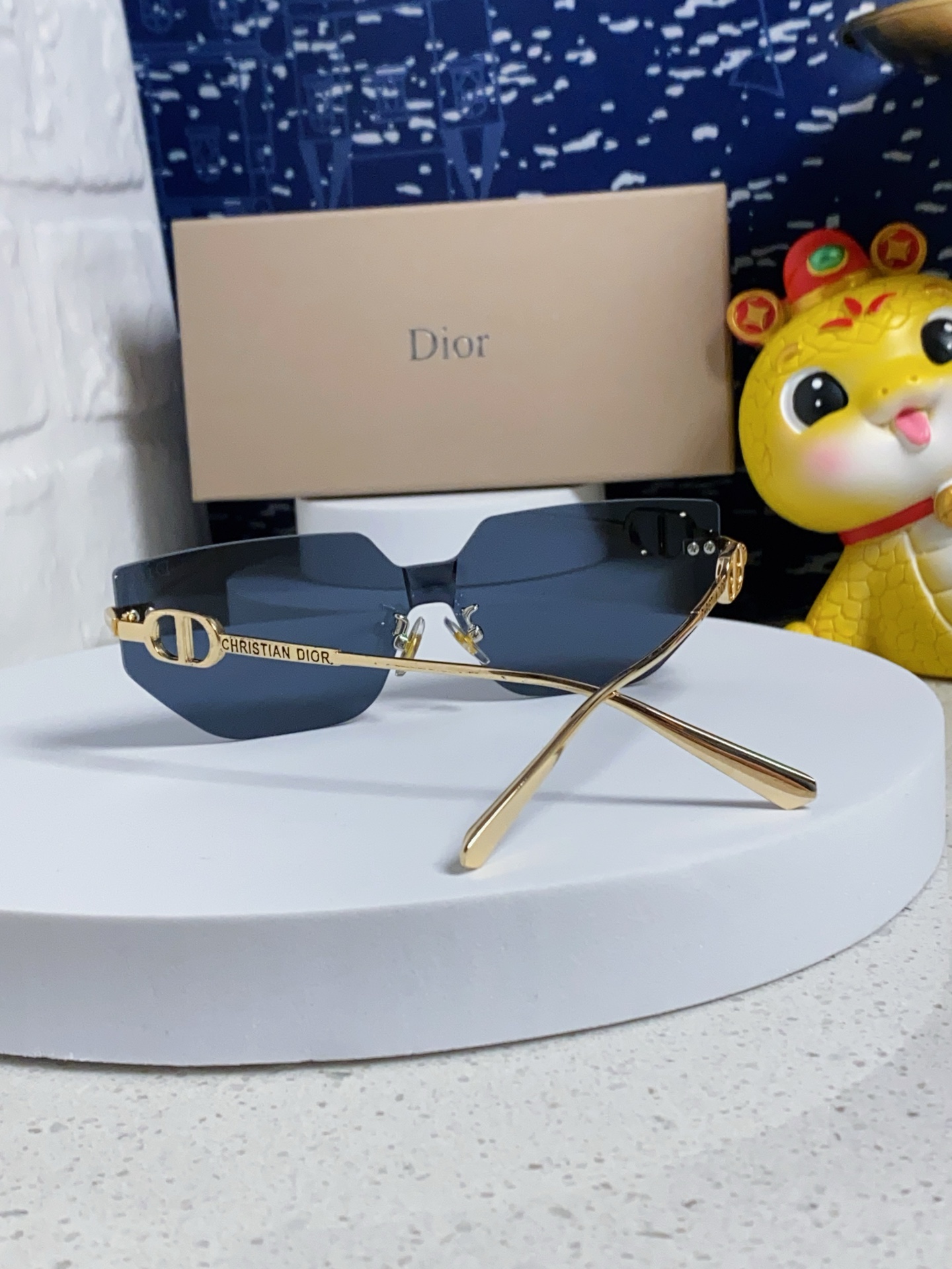  Dior迪奥 2025新款潮牌太阳眼镜M3U男女款太阳镜墨镜高品质金属框架 