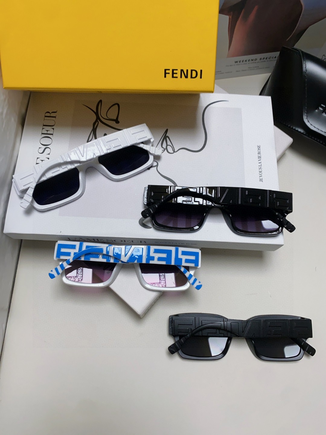  FENDI芬迪 2025新款方形太阳镜欧美个性嘻哈网红ins凹凸字母网红街拍墨镜