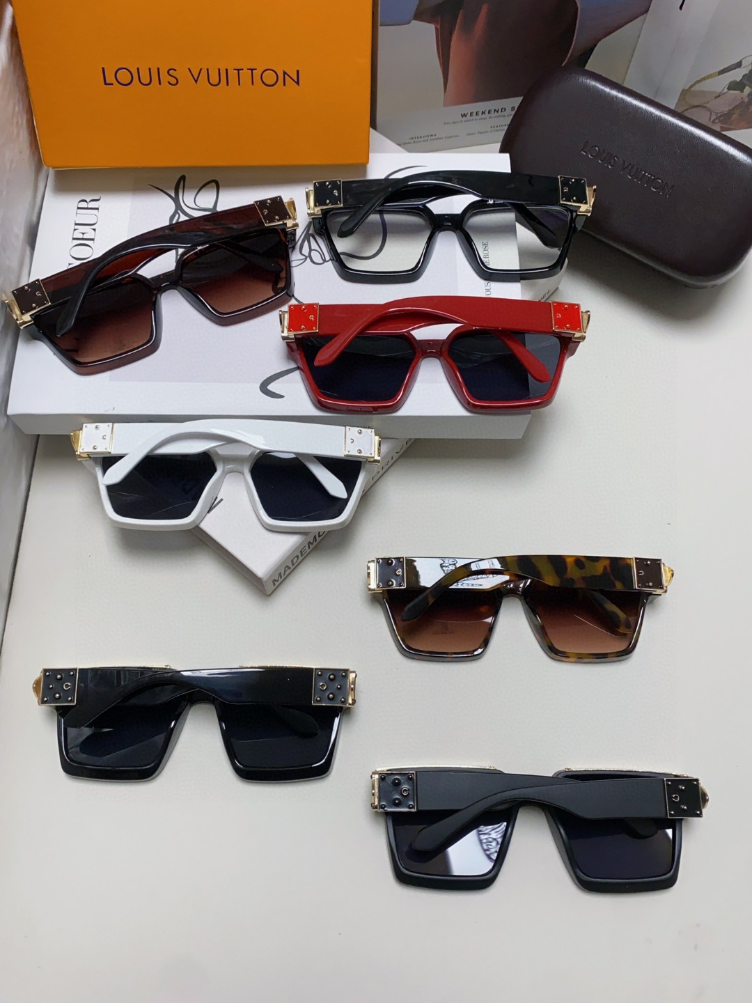  LOUIS VUITTON 路易威登 
原版一比一 秀场焦点 
Lv 名副其实的百万富翁