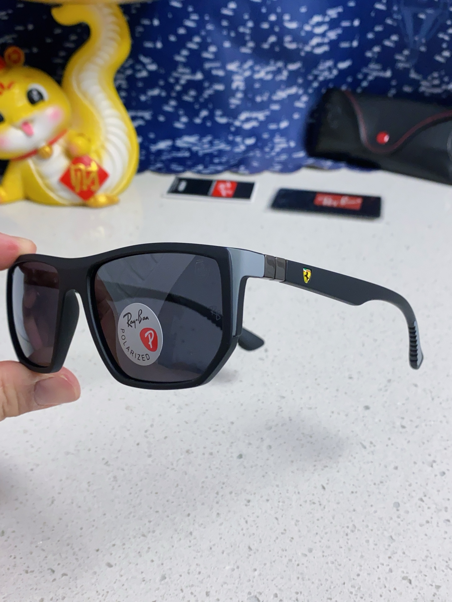  Ray Ban雷朋法拉利联名款 2025新款男友系列方形中性太阳镜偏光镜片 RB8371 