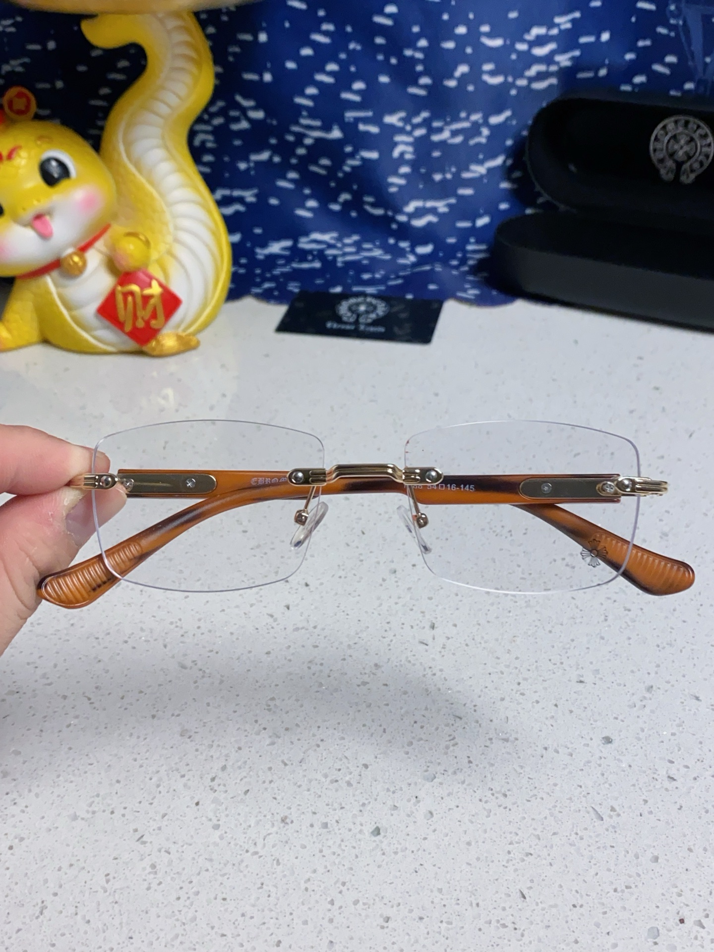  Chrome Hearts克罗心 2025新款潮流眼镜框架新品复古无框长方形 打孔个性男女超轻粗腿平光