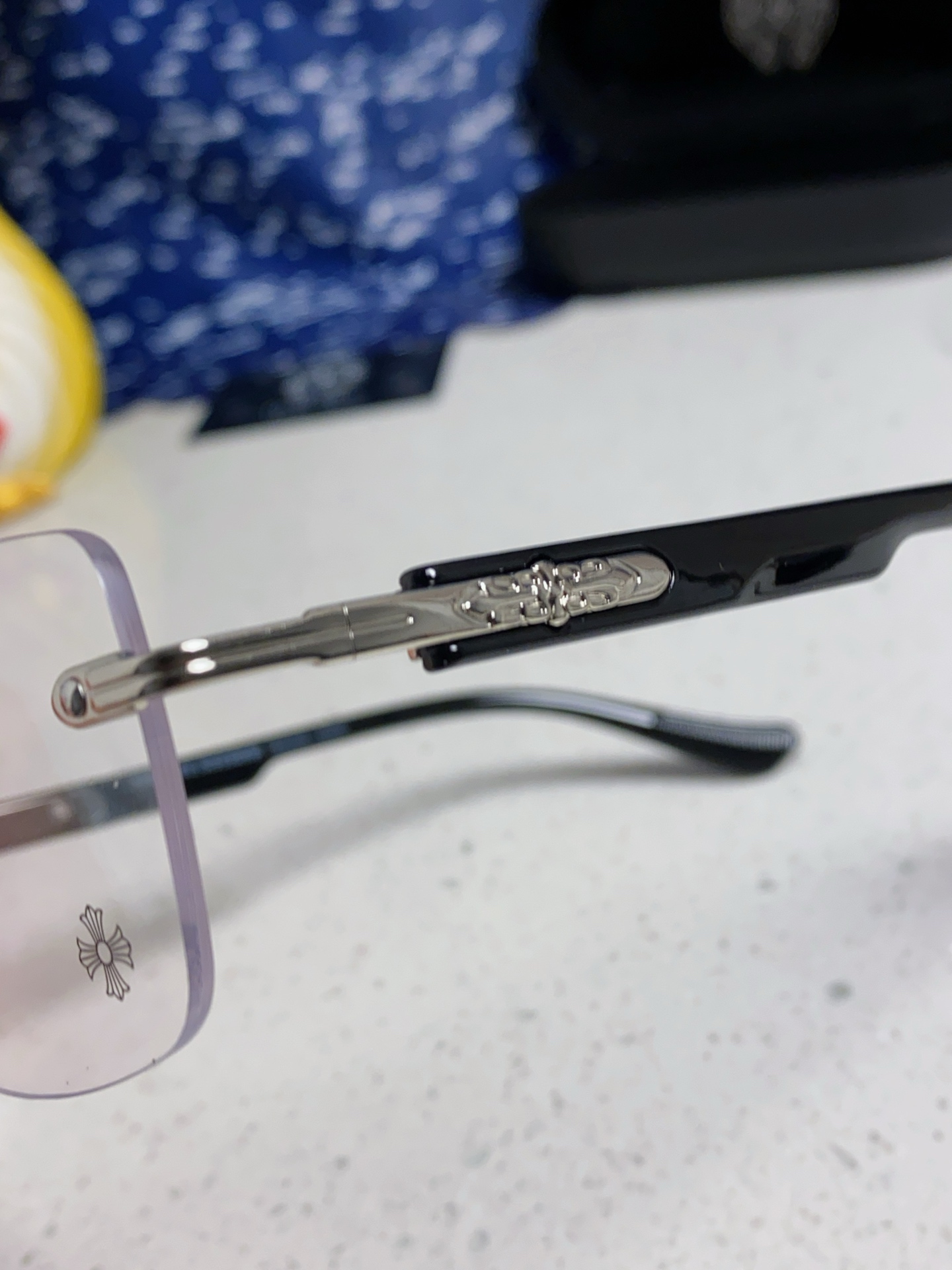  Chrome Hearts克罗心 2025新款潮流眼镜框架新品复古无框长方形 打孔个性男女超轻粗腿平光