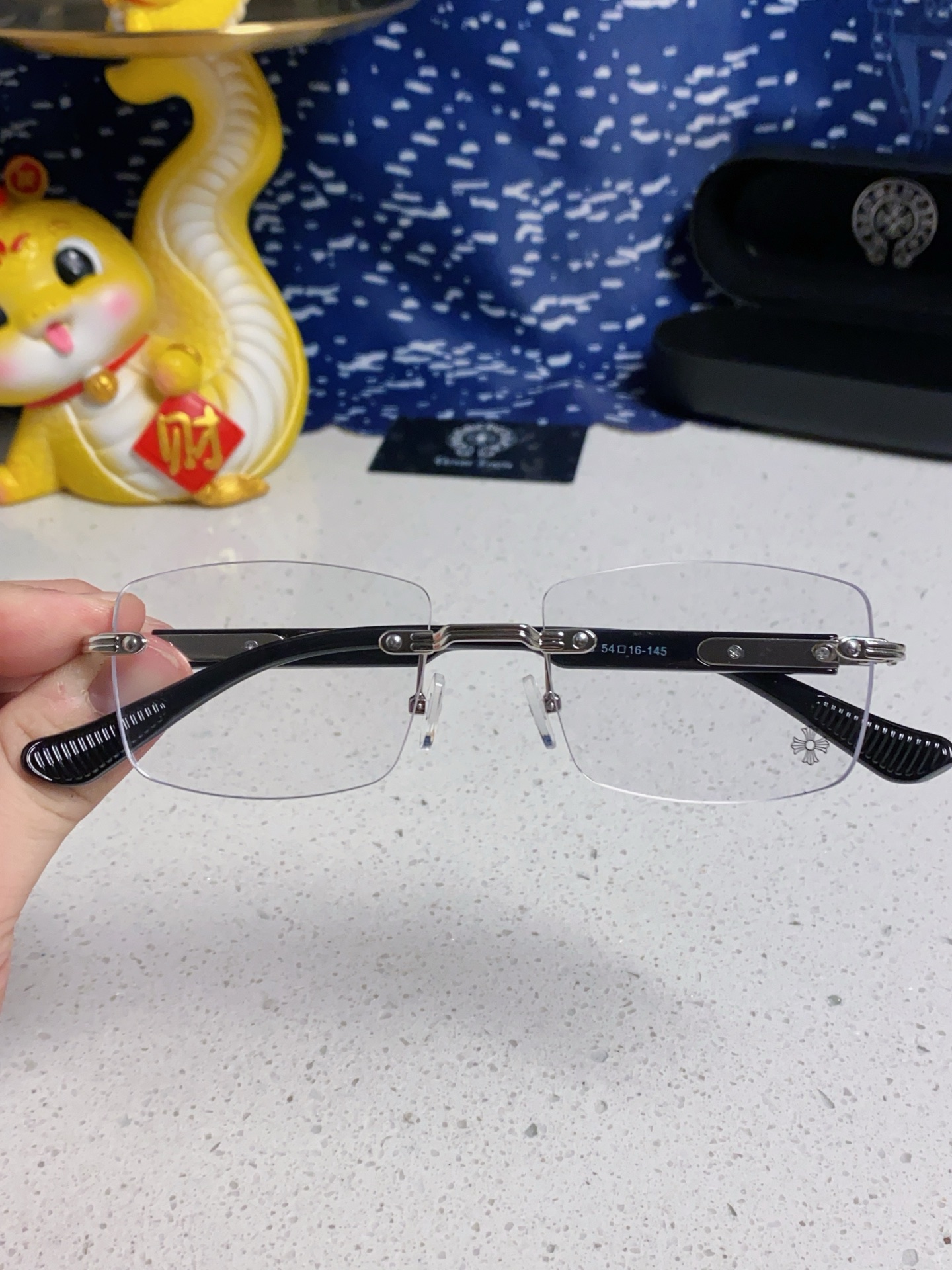  Chrome Hearts克罗心 2025新款潮流眼镜框架新品复古无框长方形 打孔个性男女超轻粗腿平光