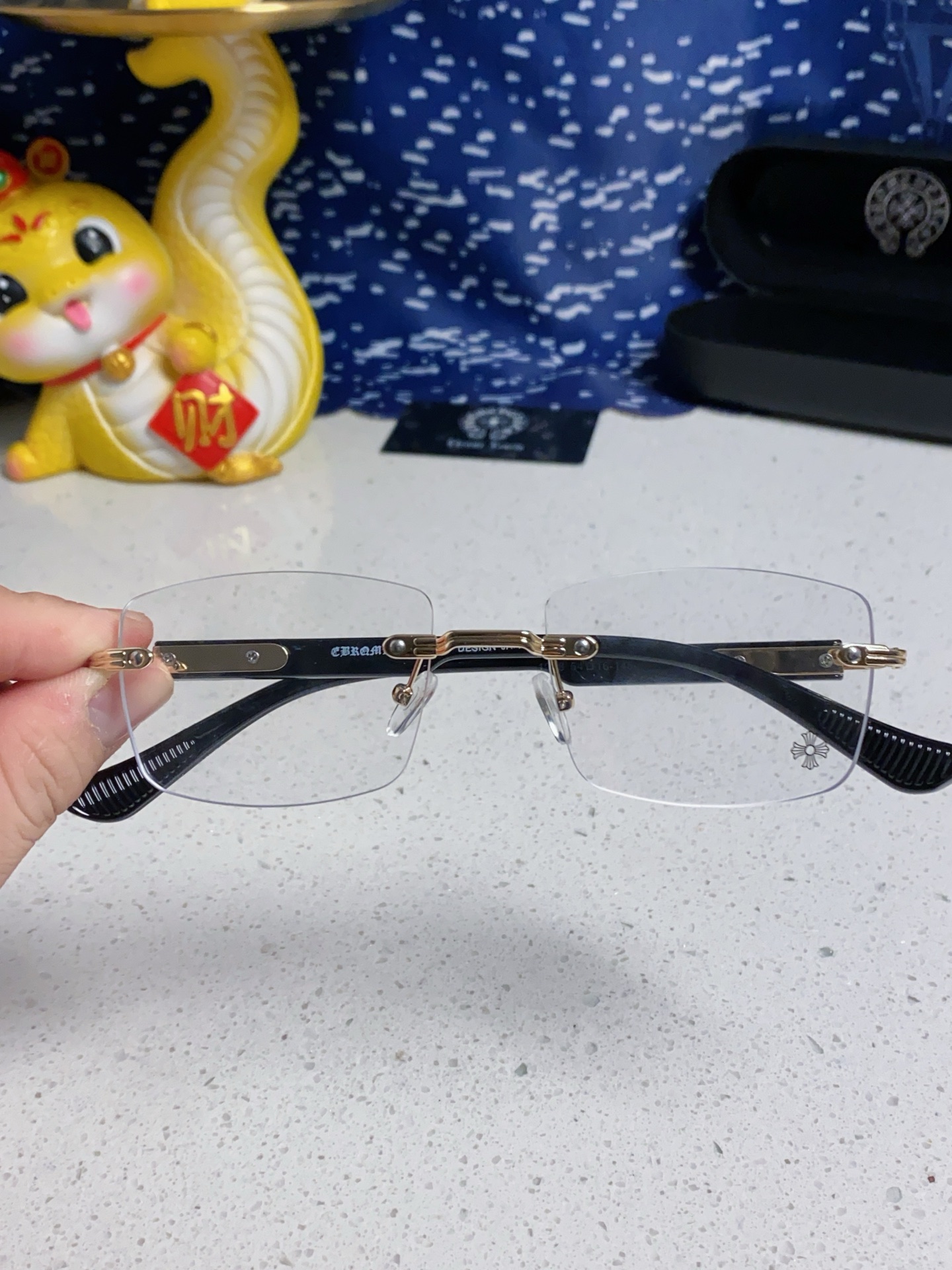  Chrome Hearts克罗心 2025新款潮流眼镜框架新品复古无框长方形 打孔个性男女超轻粗腿平光