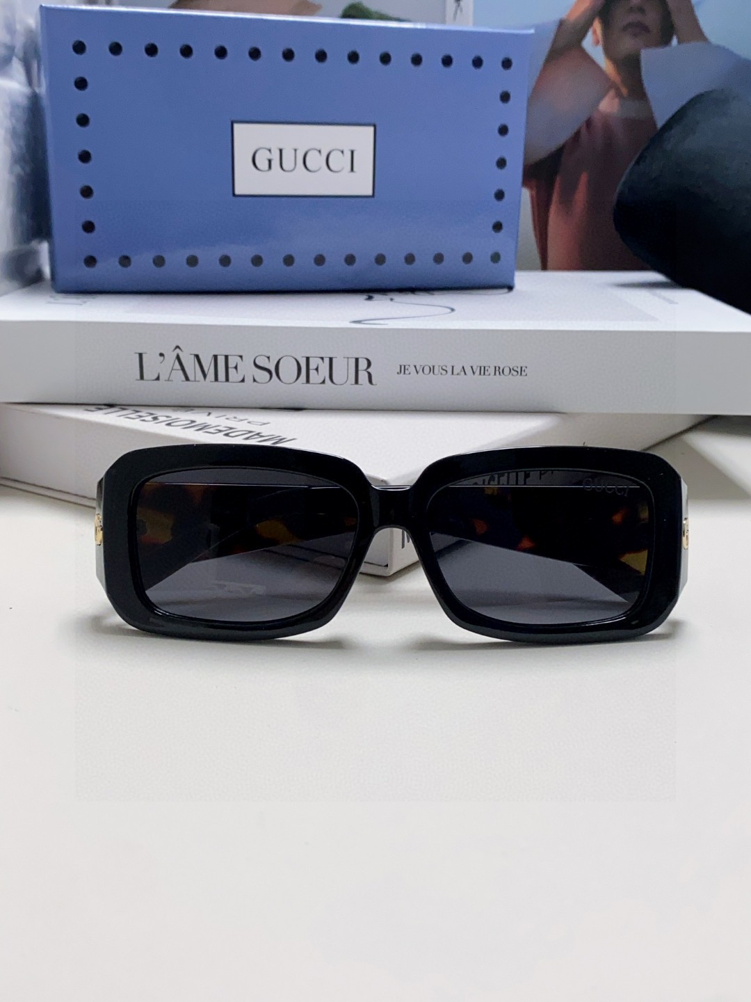  Gucci古奇 2025新款侧面双标识板材黑色矩形潮流时尚舒适流行太阳眼镜 男女通用 宽镜