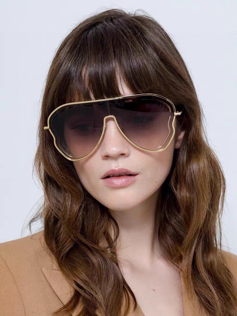  Miumiu谬谬 2025新款 欧美复古超大框金属朋克风连体太阳眼镜女圆脸蛤蟆镜嘻哈蹦迪墨镜