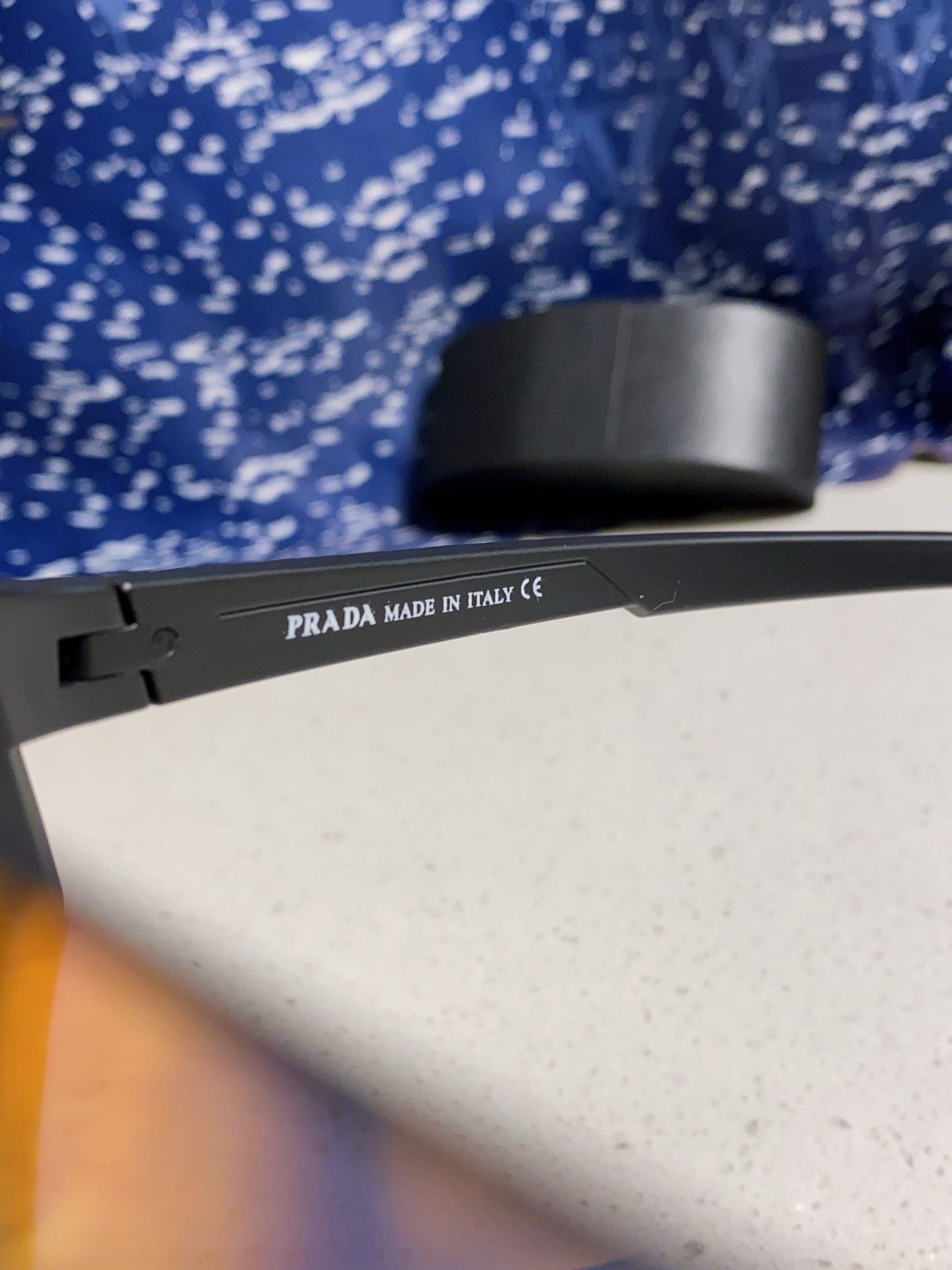  PRADA 普拉达 欧美高级感超轻大框连体防紫外线墨镜滑雪骑行户外护目太阳眼镜 男女通用 风镜