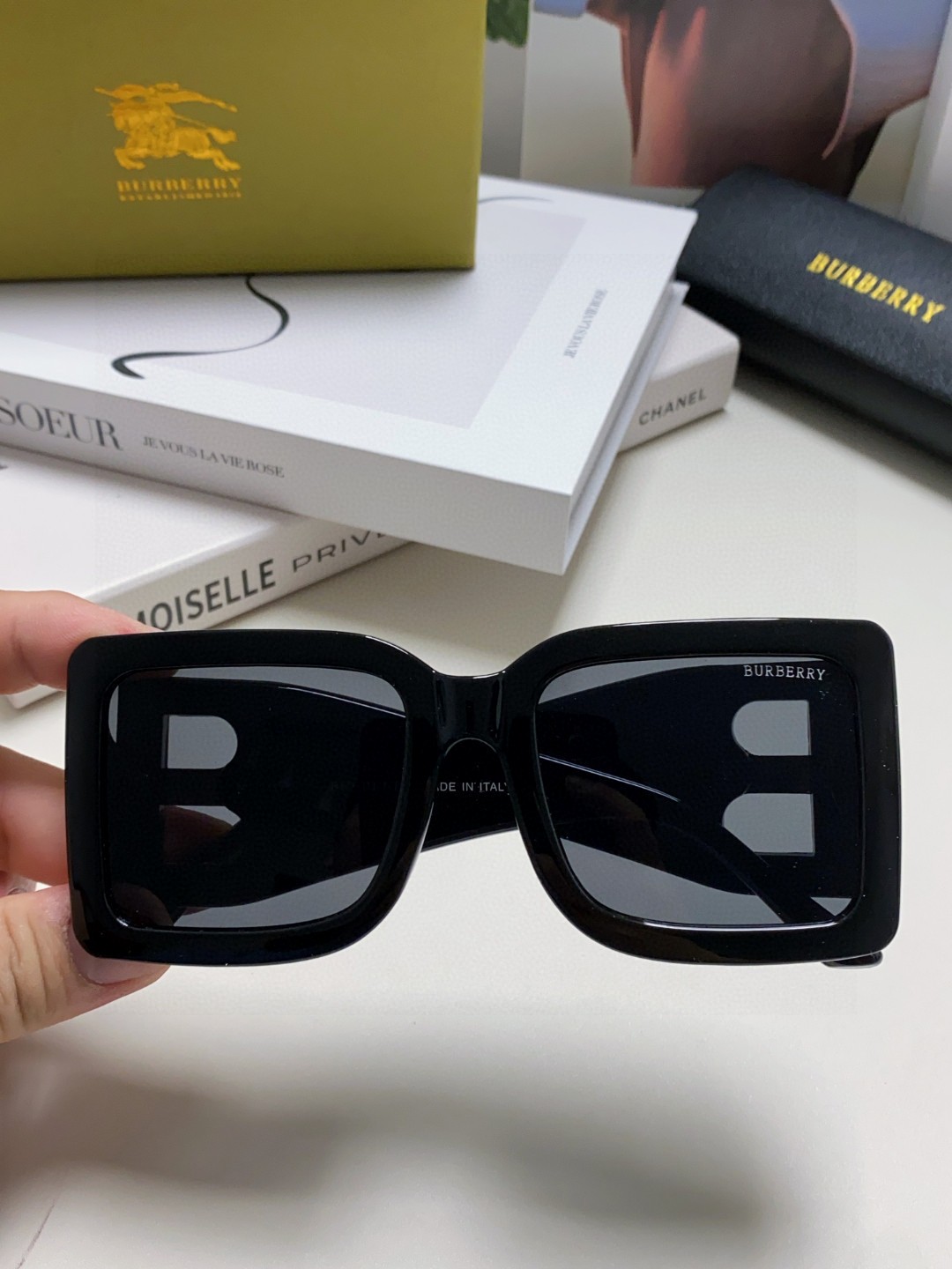  宇宙网红款 Burberry巴宝莉 BE4312单品搭配利器‼大B字母现世 随便搭配都时髦❤日常搭配轻