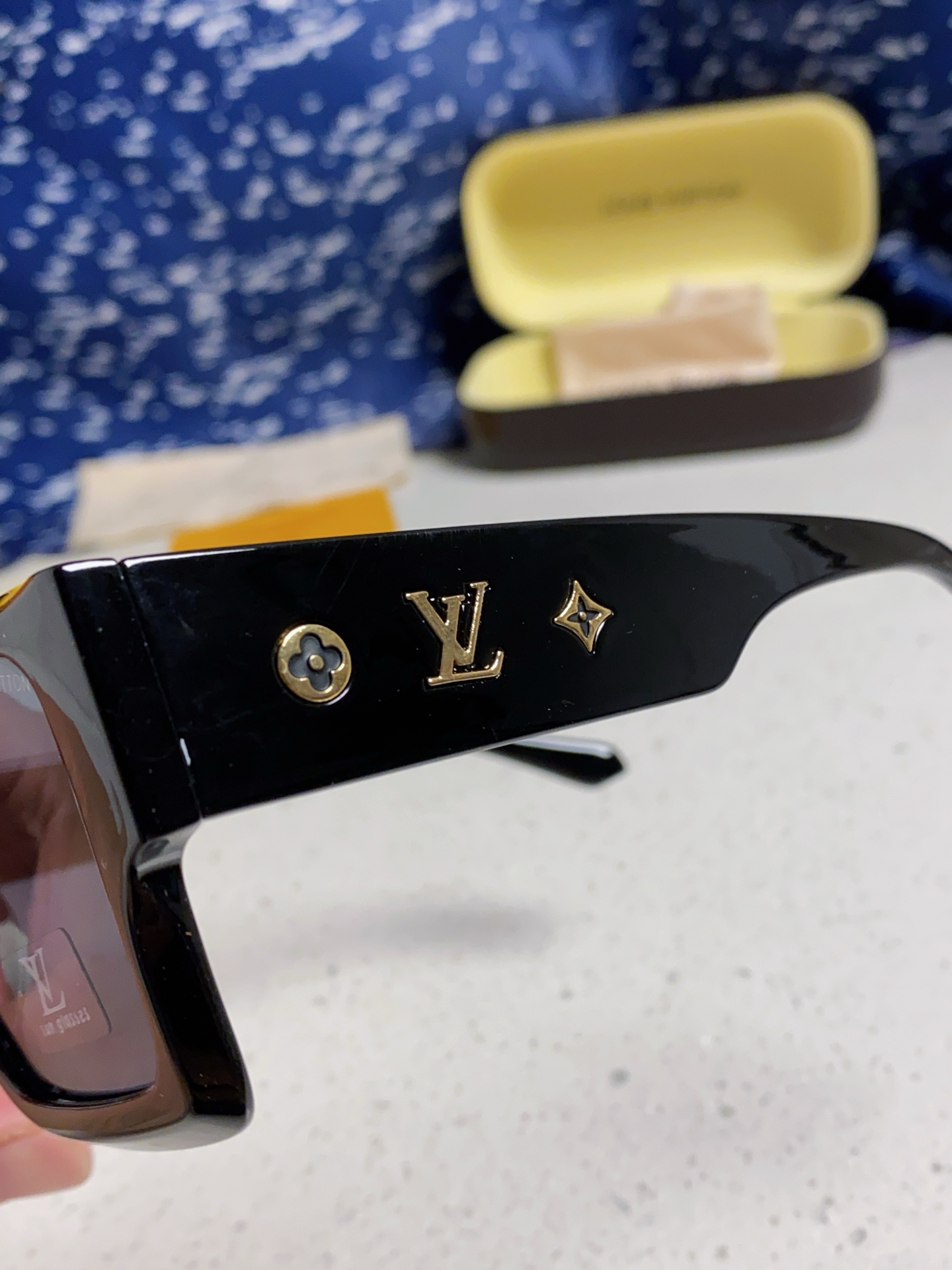  Lv路易威登 2025新款欧美奢华时尚方框男太阳眼 欧洲站女明星同雕花百搭墨镜 男女通用