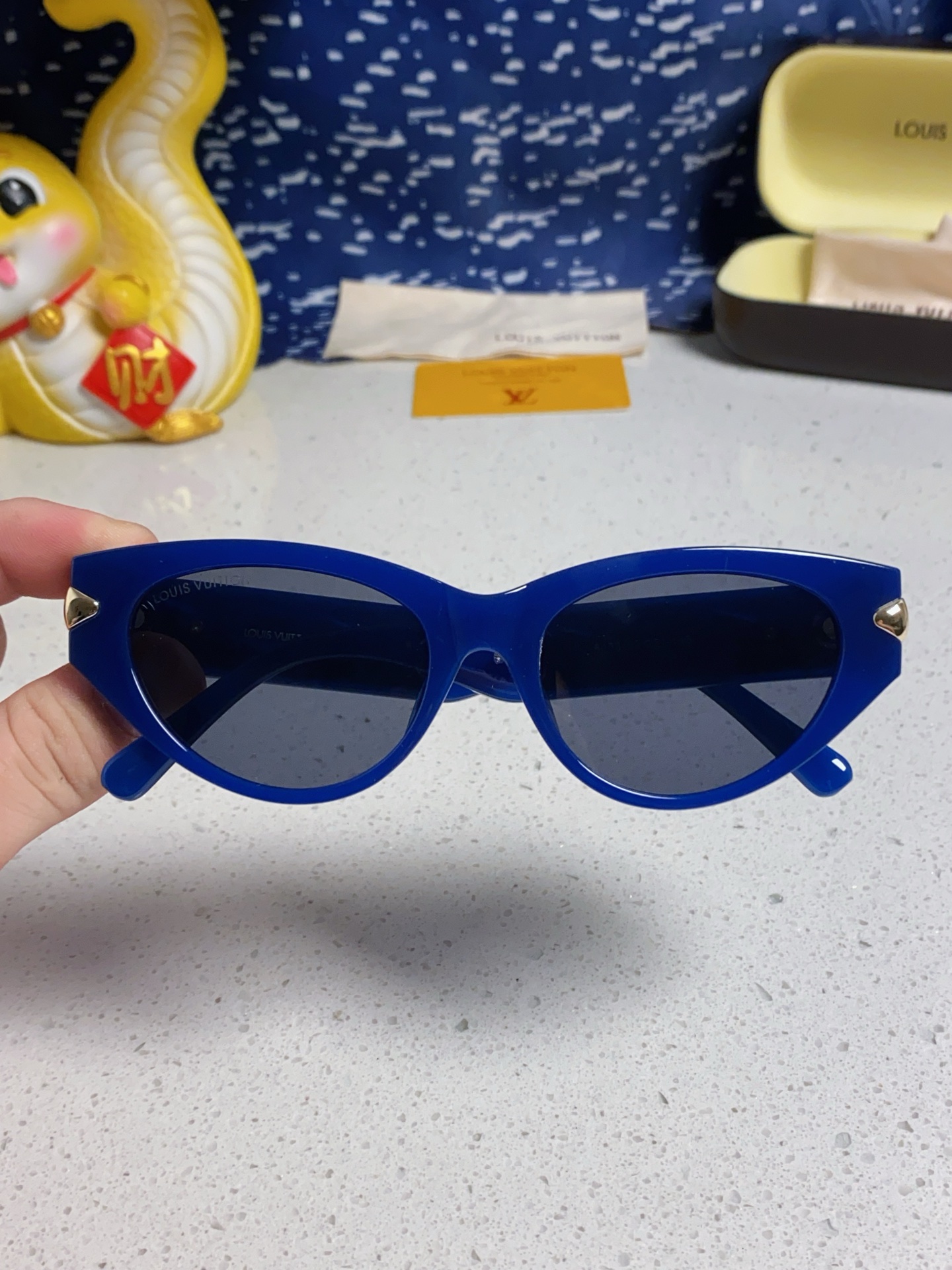  LV路易威登新款猫眼墨镜🕶️高级电镀镜腿，男 女款遮阳镜